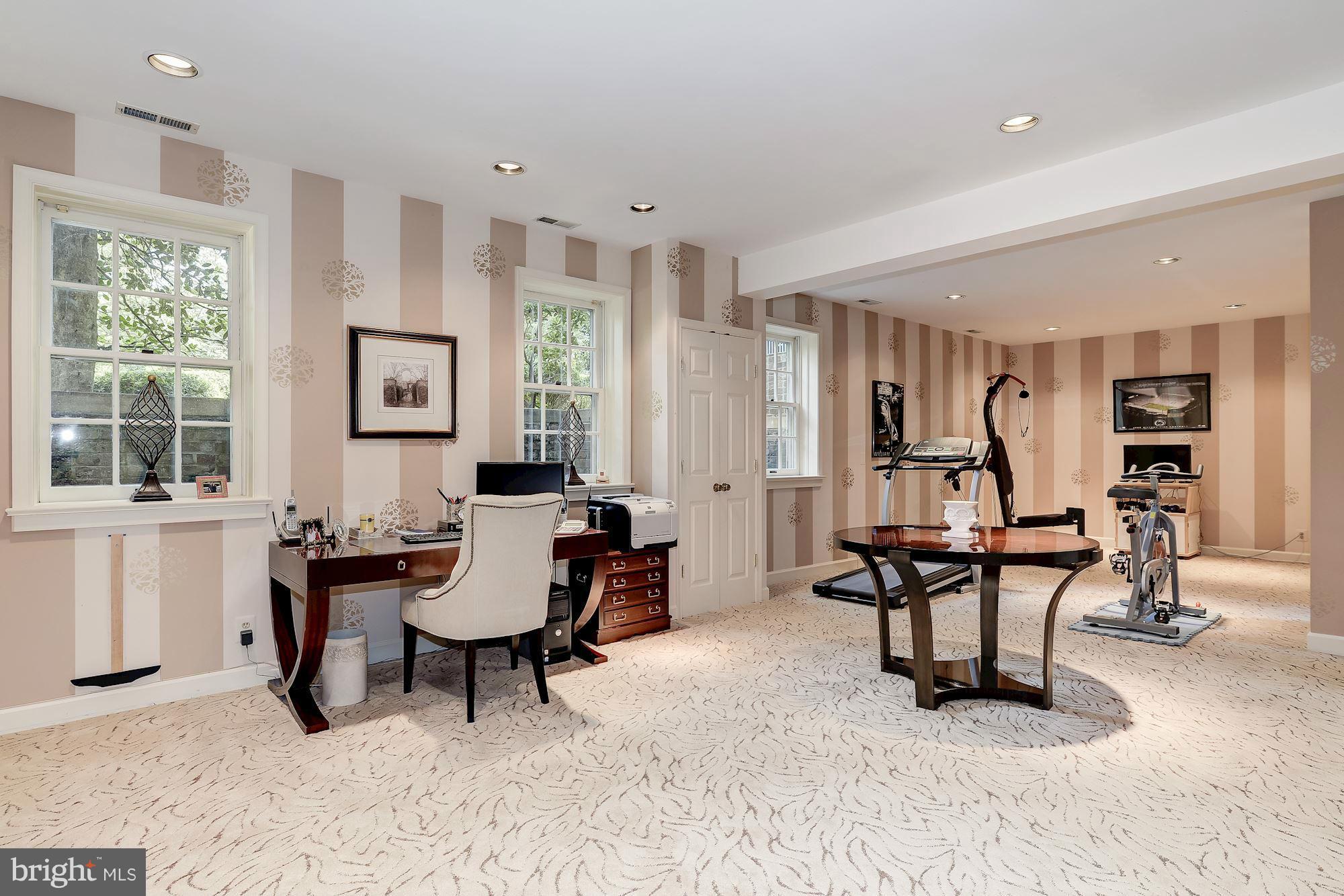 BANNOCKBURN HEIGHTS - Residential