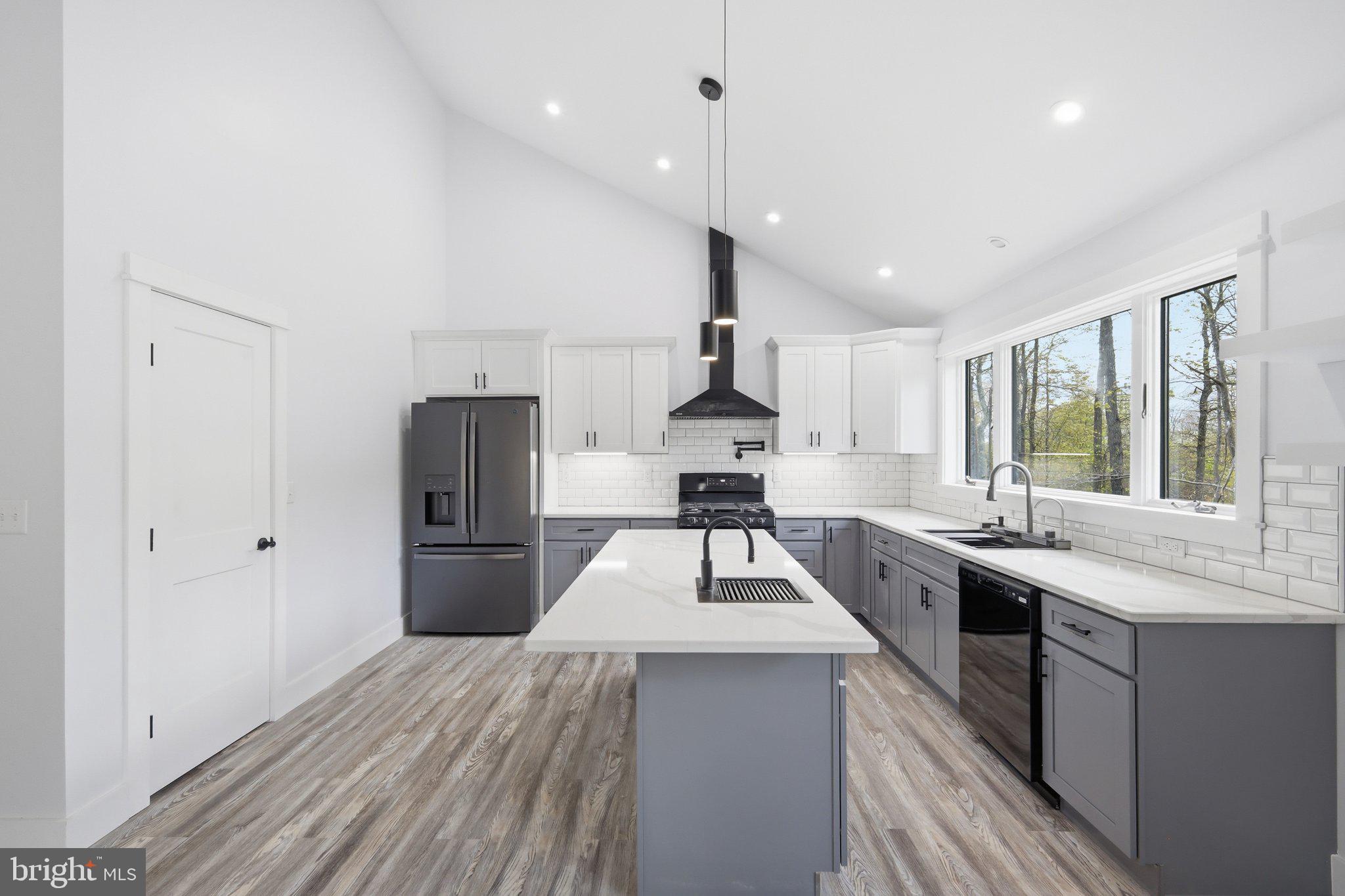 HICKORY RUN FOREST - Residential