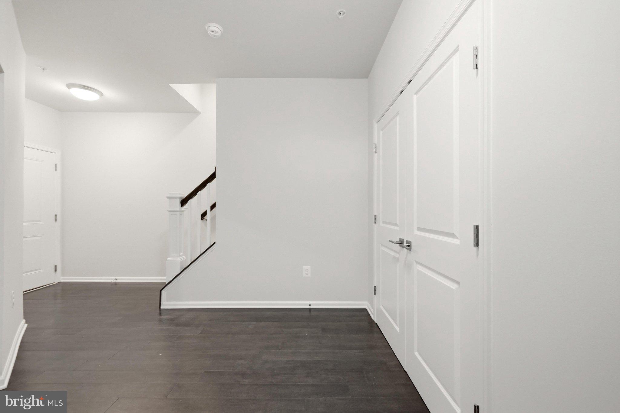 LOUDOUN VALLEY RIDGES - Residential
