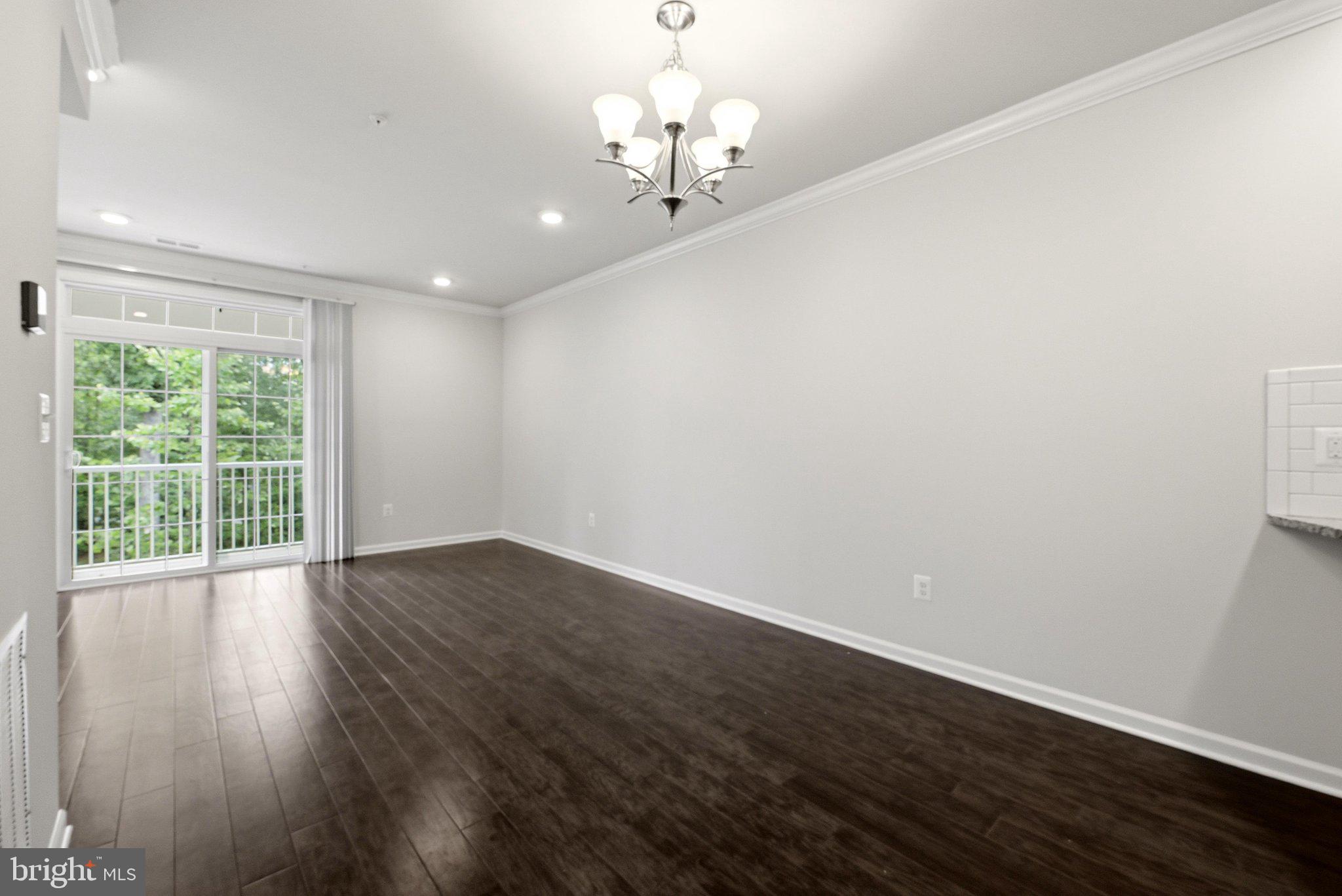 LOUDOUN VALLEY RIDGES - Residential