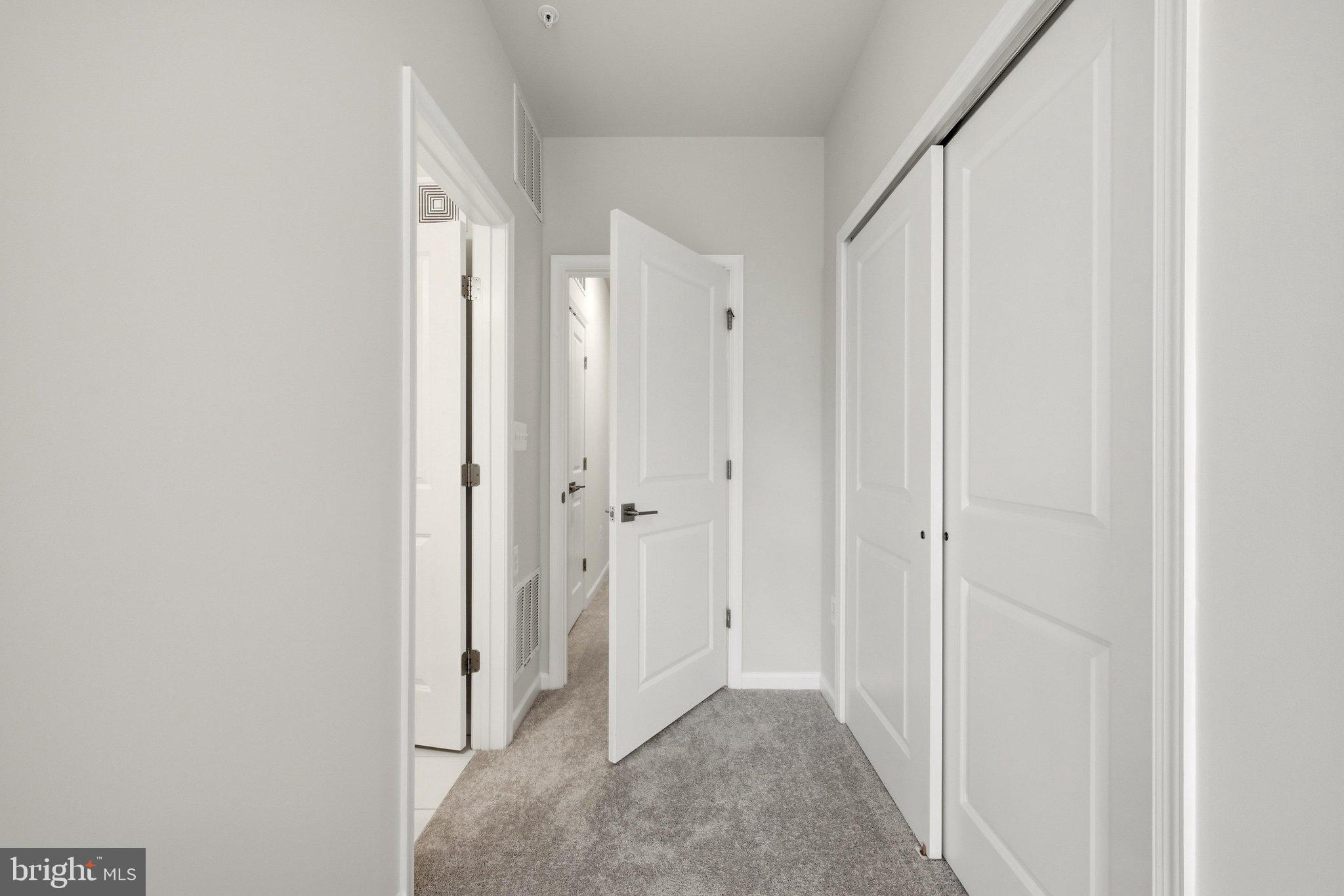 LOUDOUN VALLEY RIDGES - Residential