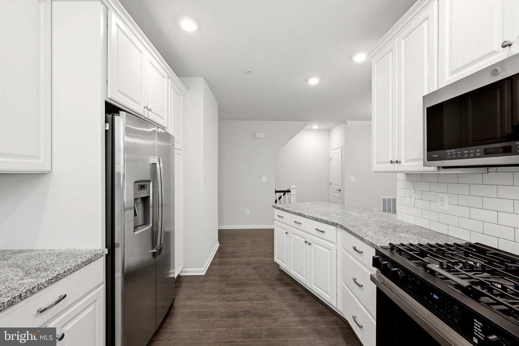 LOUDOUN VALLEY RIDGES - Residential