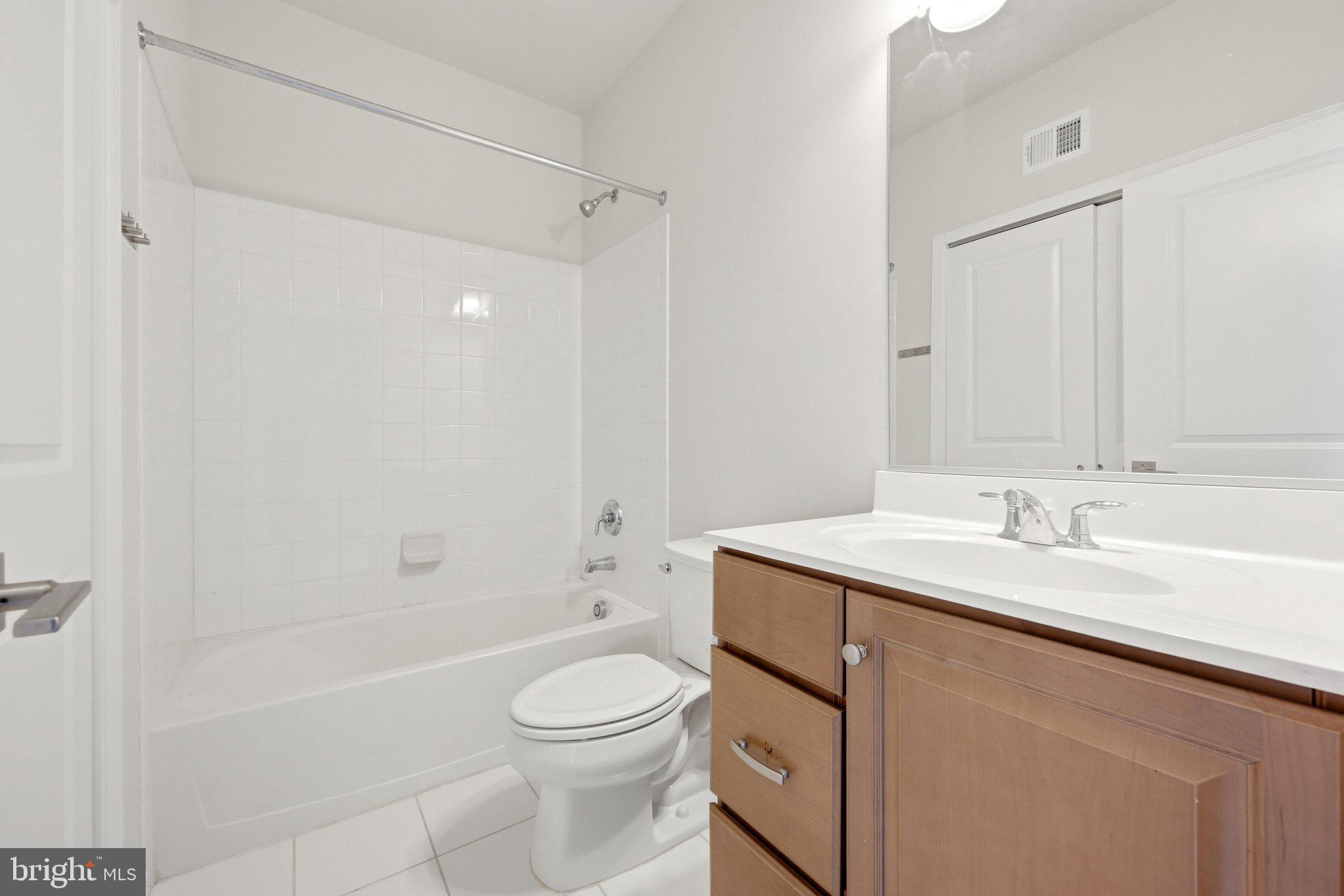 LOUDOUN VALLEY RIDGES - Residential