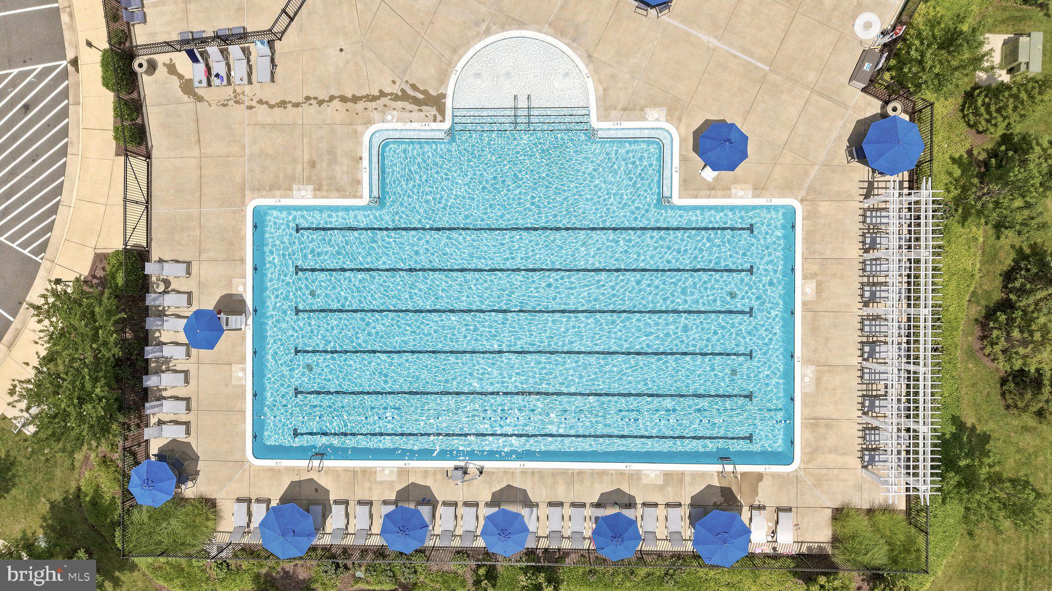 LOUDOUN VALLEY RIDGES - Residential
