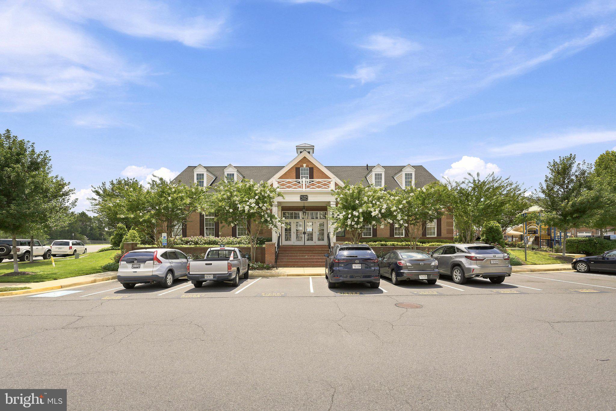 LOUDOUN VALLEY RIDGES - Residential