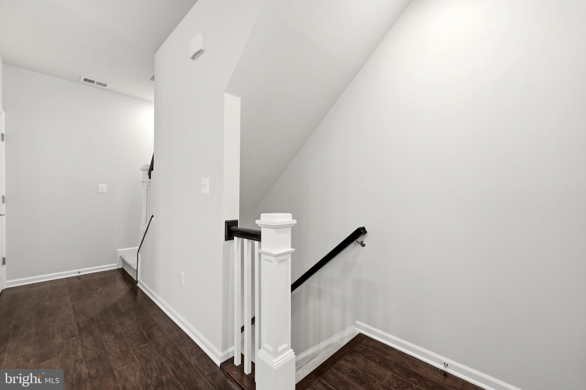 LOUDOUN VALLEY RIDGES - Residential