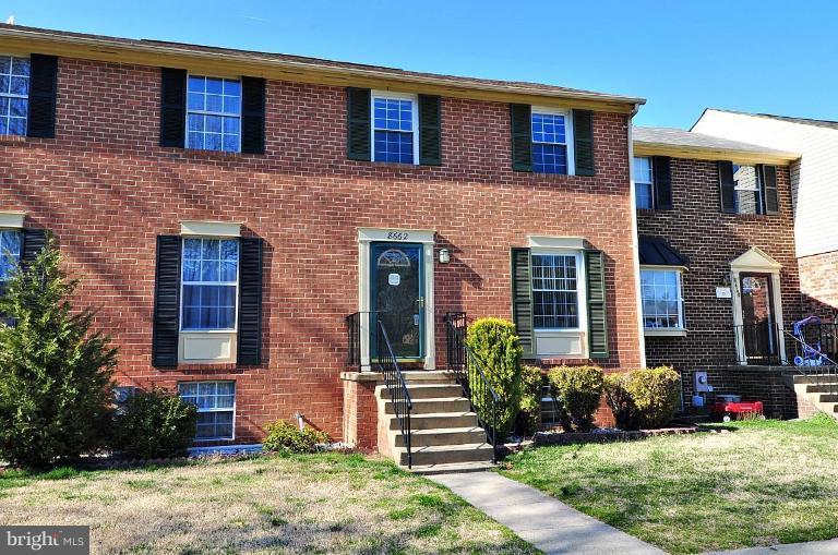 Cute as a button!  Gourmet kitchen w/ white cabinets, white appliances, breakfast bar.  Dining room w/large glass sliding door to deck for entertaining with steps to back yard. Master with view of back yard.  Beautifully renovated full bath & 2 additional bedrooms complete the upper level.   Lower level is walk out level.  Fully fenced yard.  Community has dock, kayak storage, playgrounds, & more.