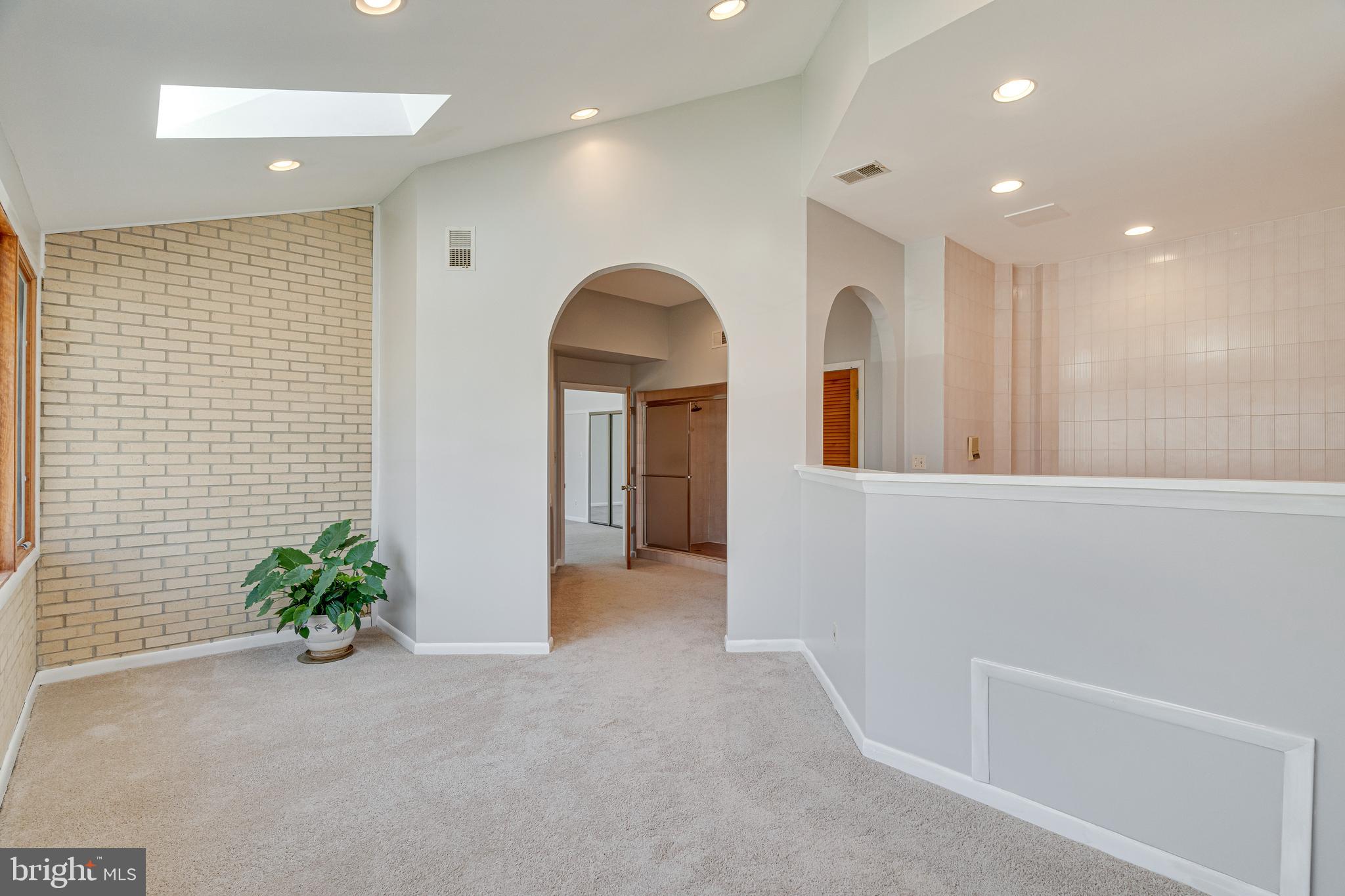 POTOMAC OVERLOOK - Residential