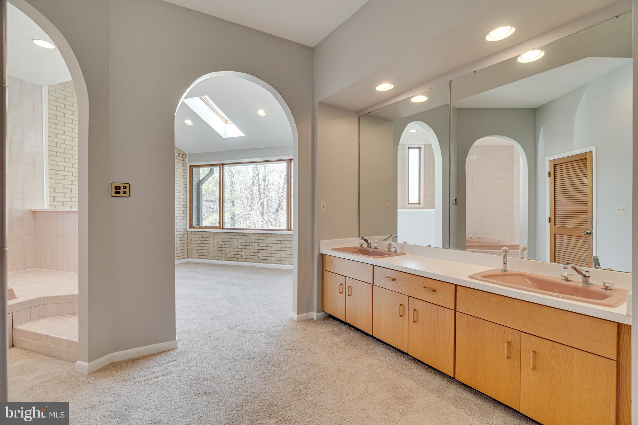 POTOMAC OVERLOOK - Residential