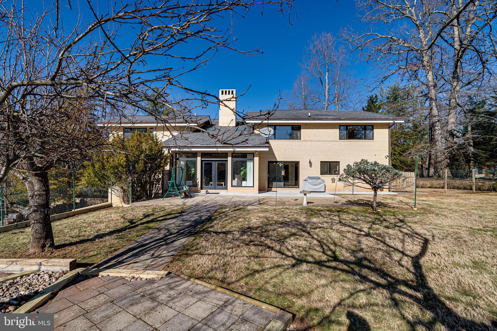 POTOMAC OVERLOOK - Residential
