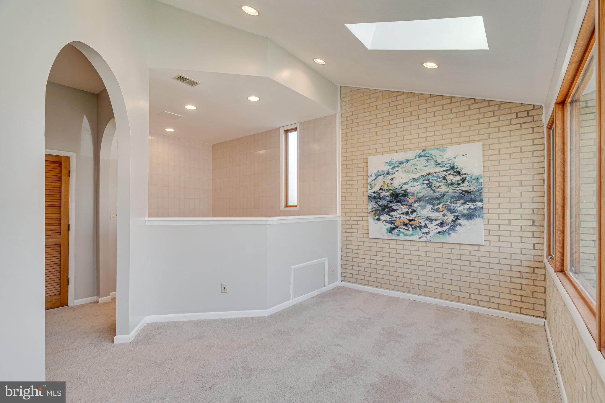 POTOMAC OVERLOOK - Residential