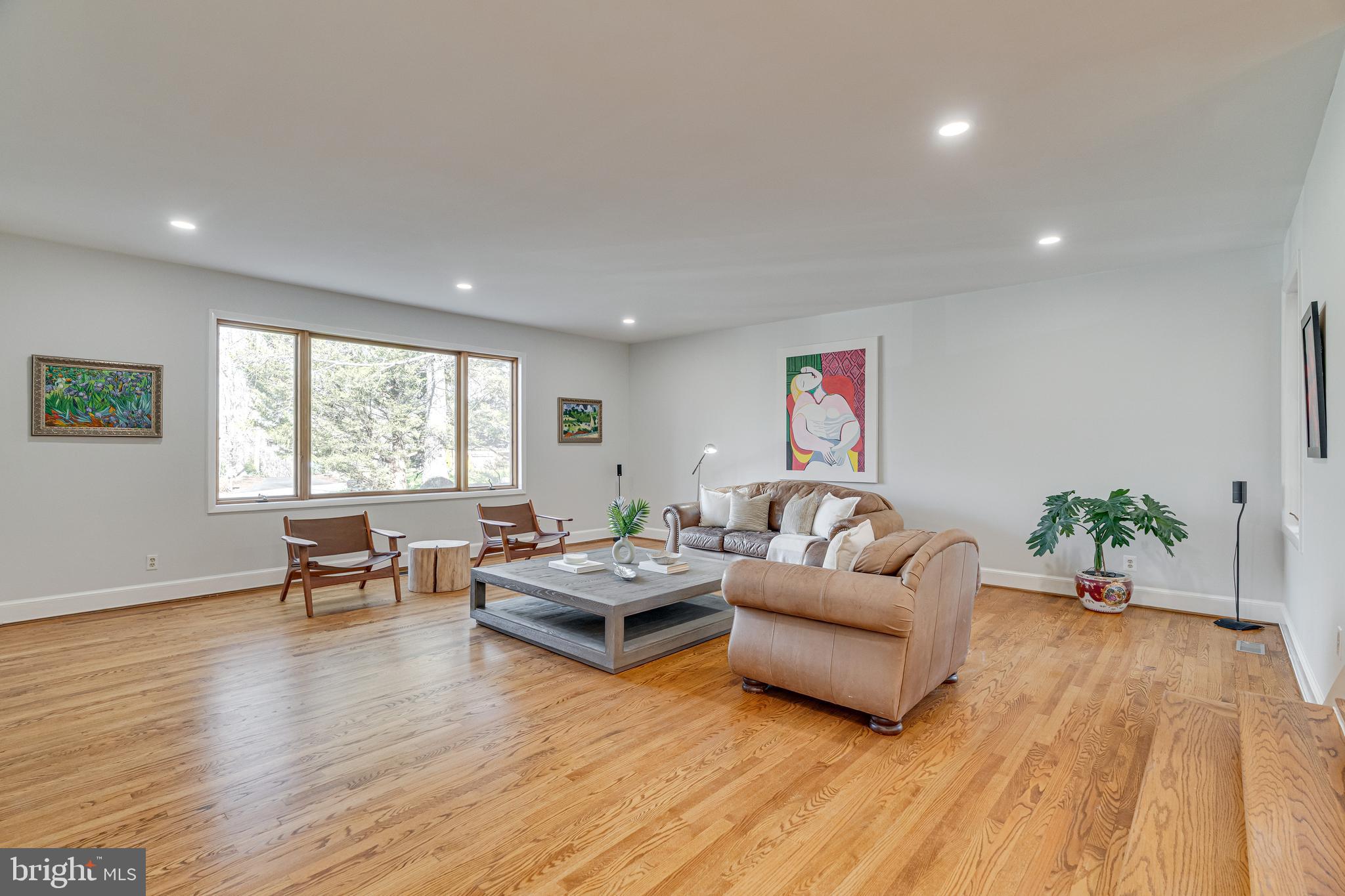 POTOMAC OVERLOOK - Residential