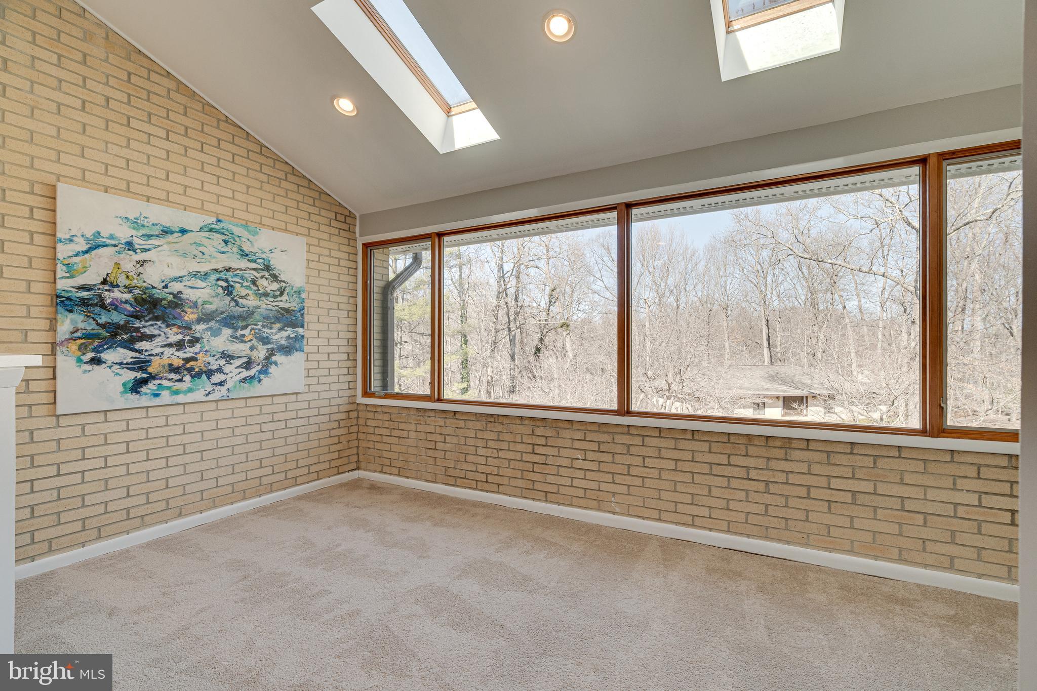 POTOMAC OVERLOOK - Residential