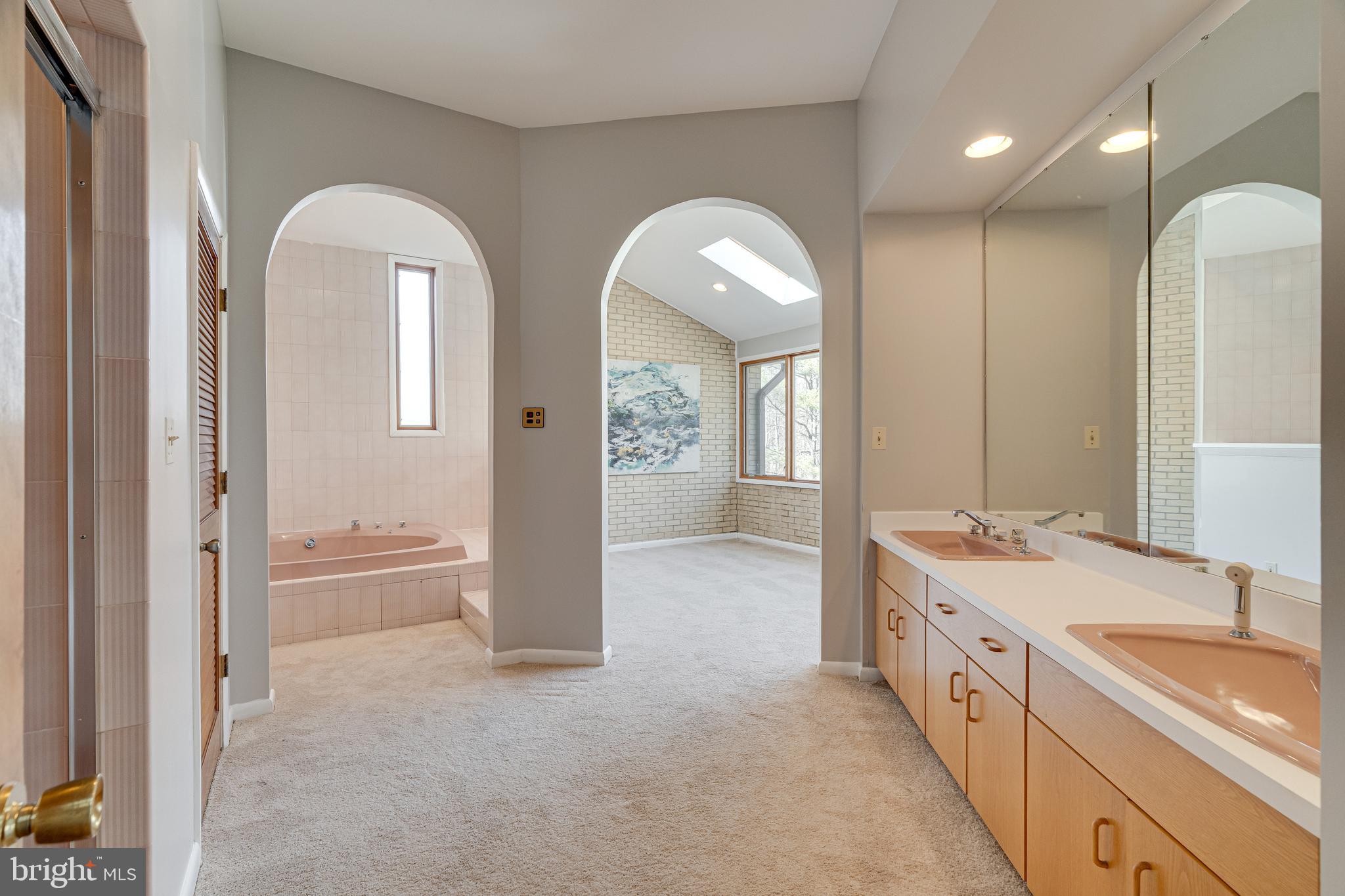 POTOMAC OVERLOOK - Residential