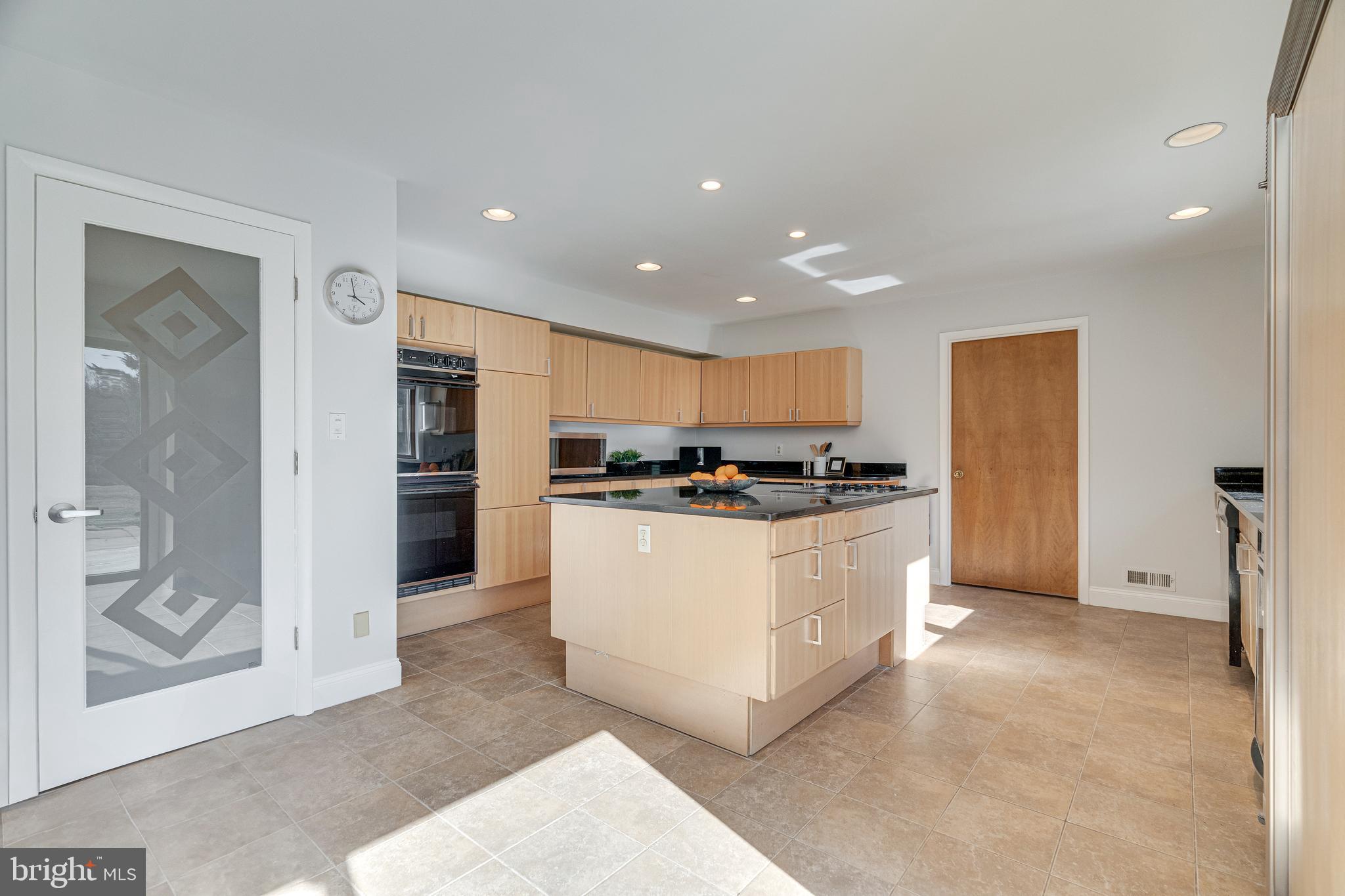 POTOMAC OVERLOOK - Residential