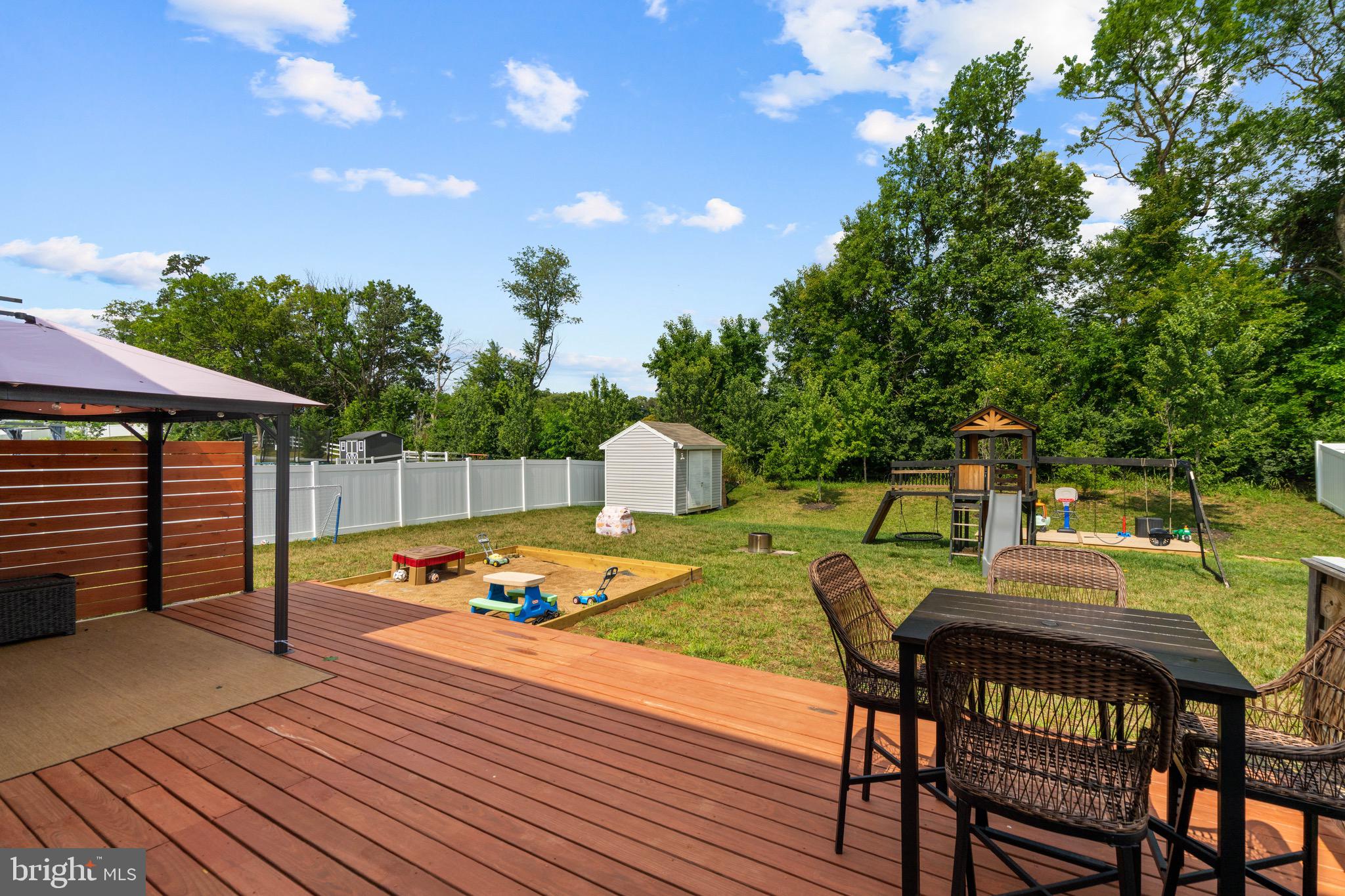 SHENANDOAH CROSSING - Residential