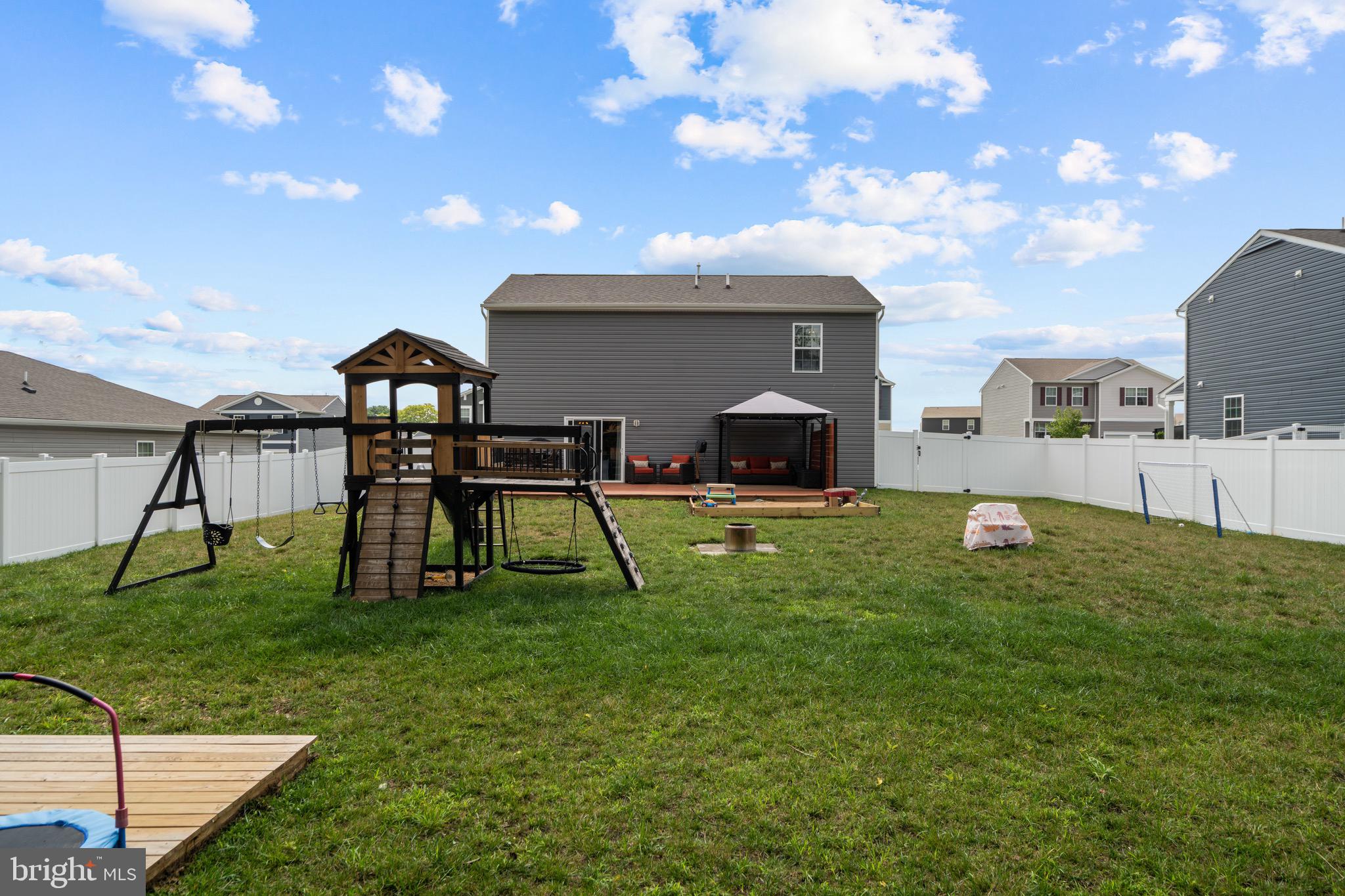 SHENANDOAH CROSSING - Residential