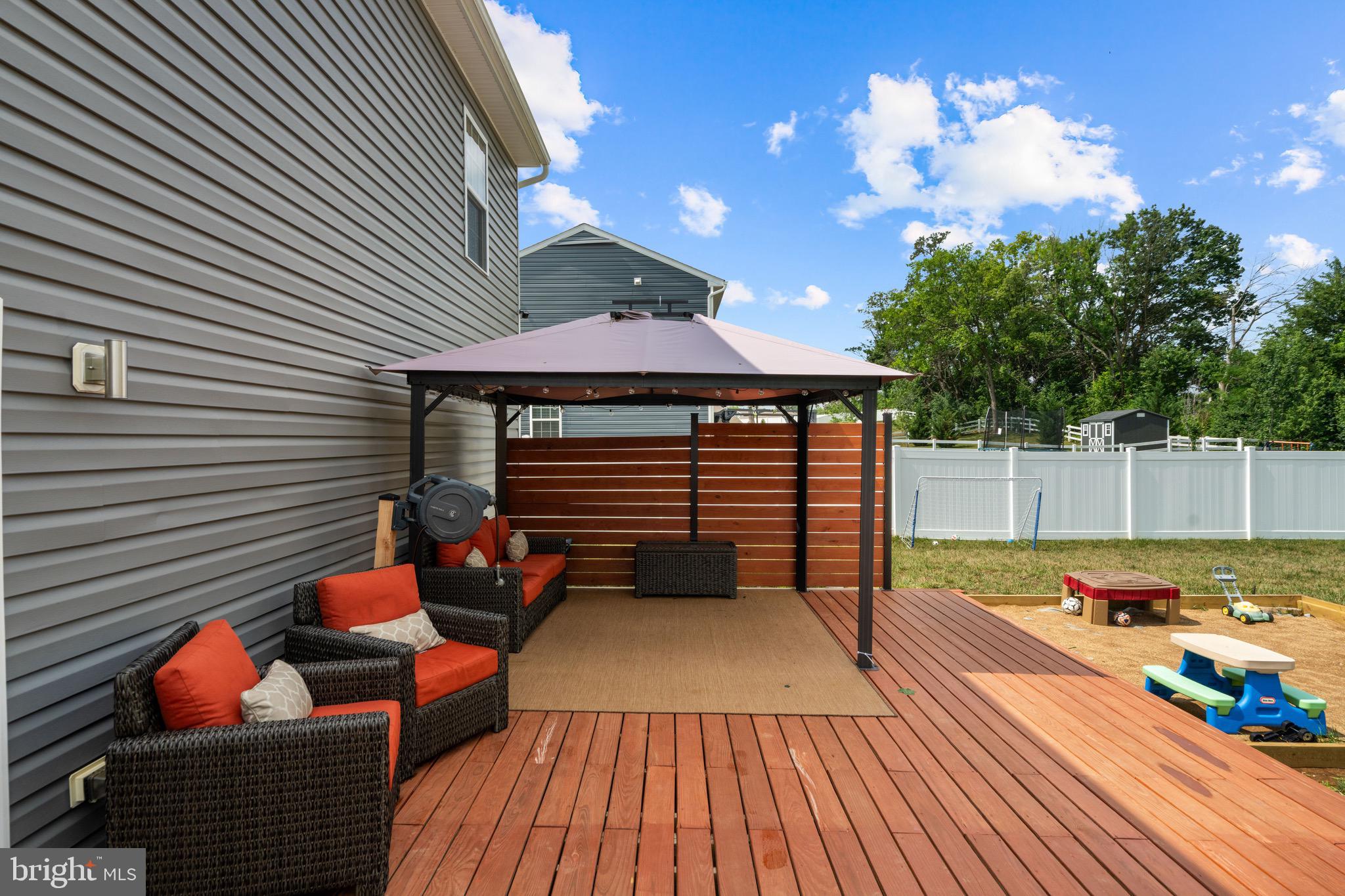 SHENANDOAH CROSSING - Residential