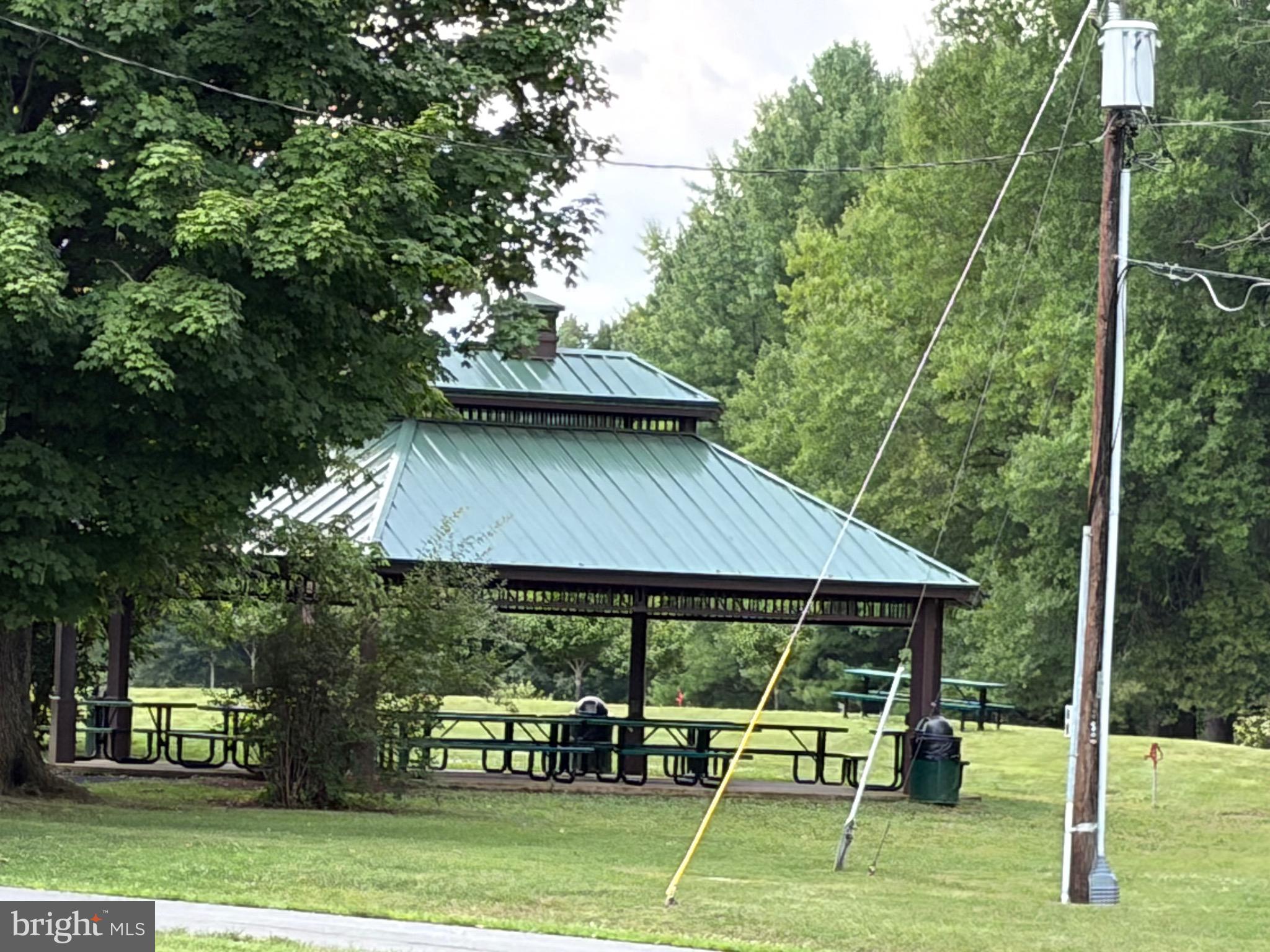 SHENANDOAH CROSSING - Residential