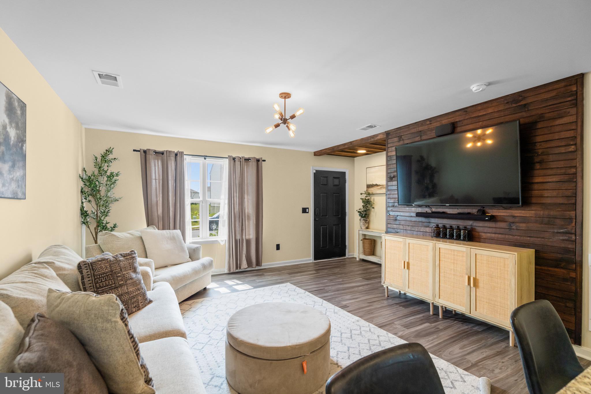 SHENANDOAH CROSSING - Residential