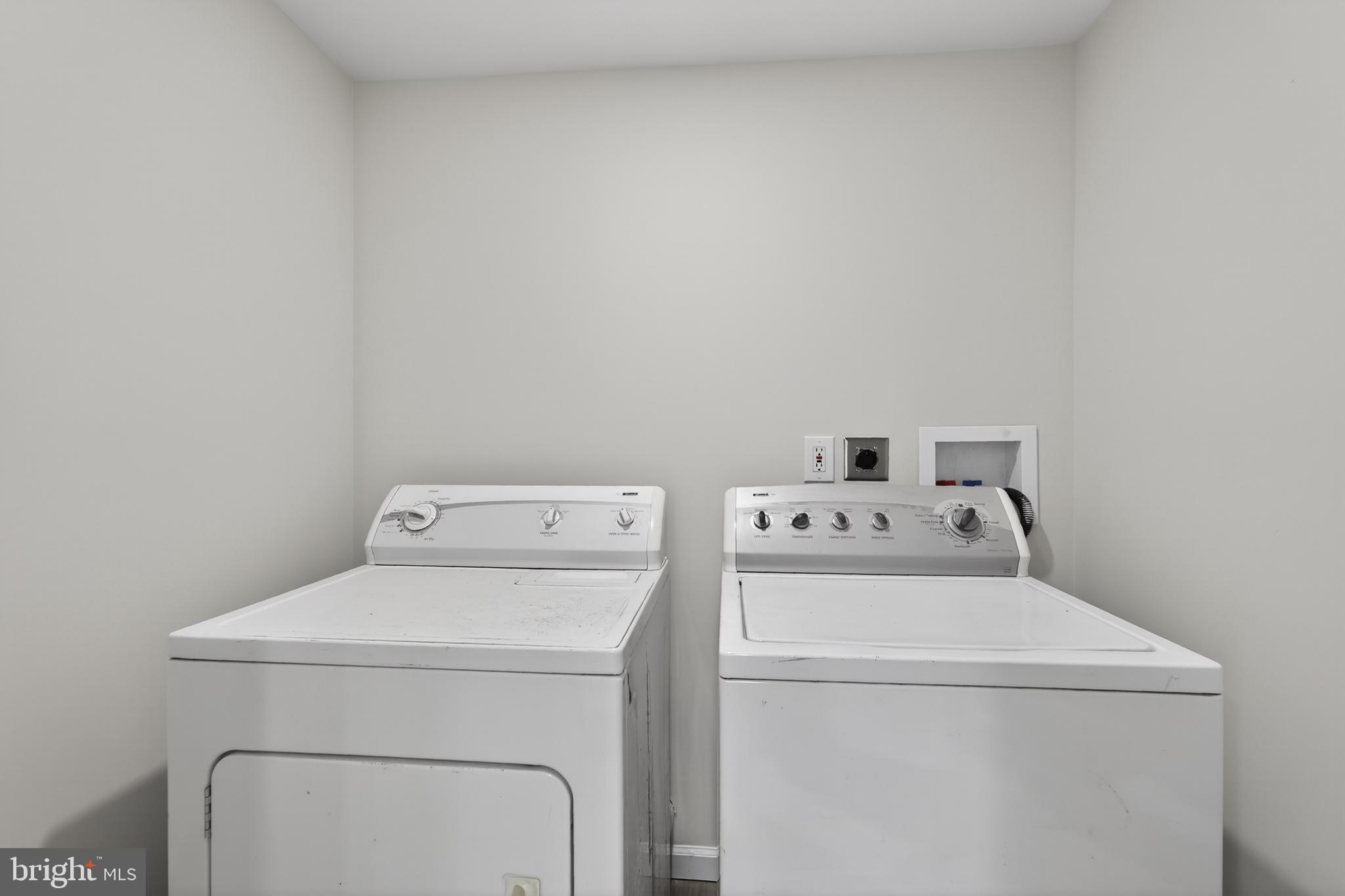 LINWOOD - Residential