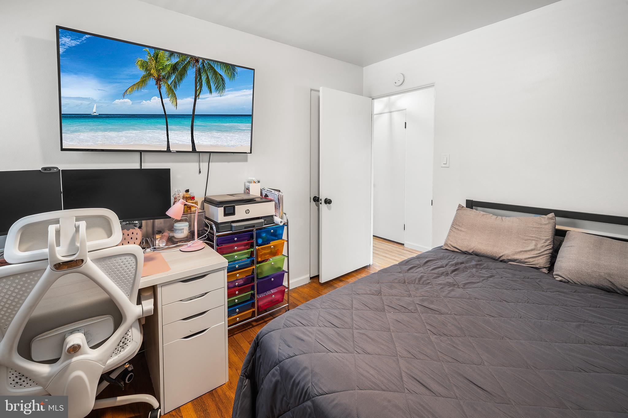 HAMILTON PARK - Residential