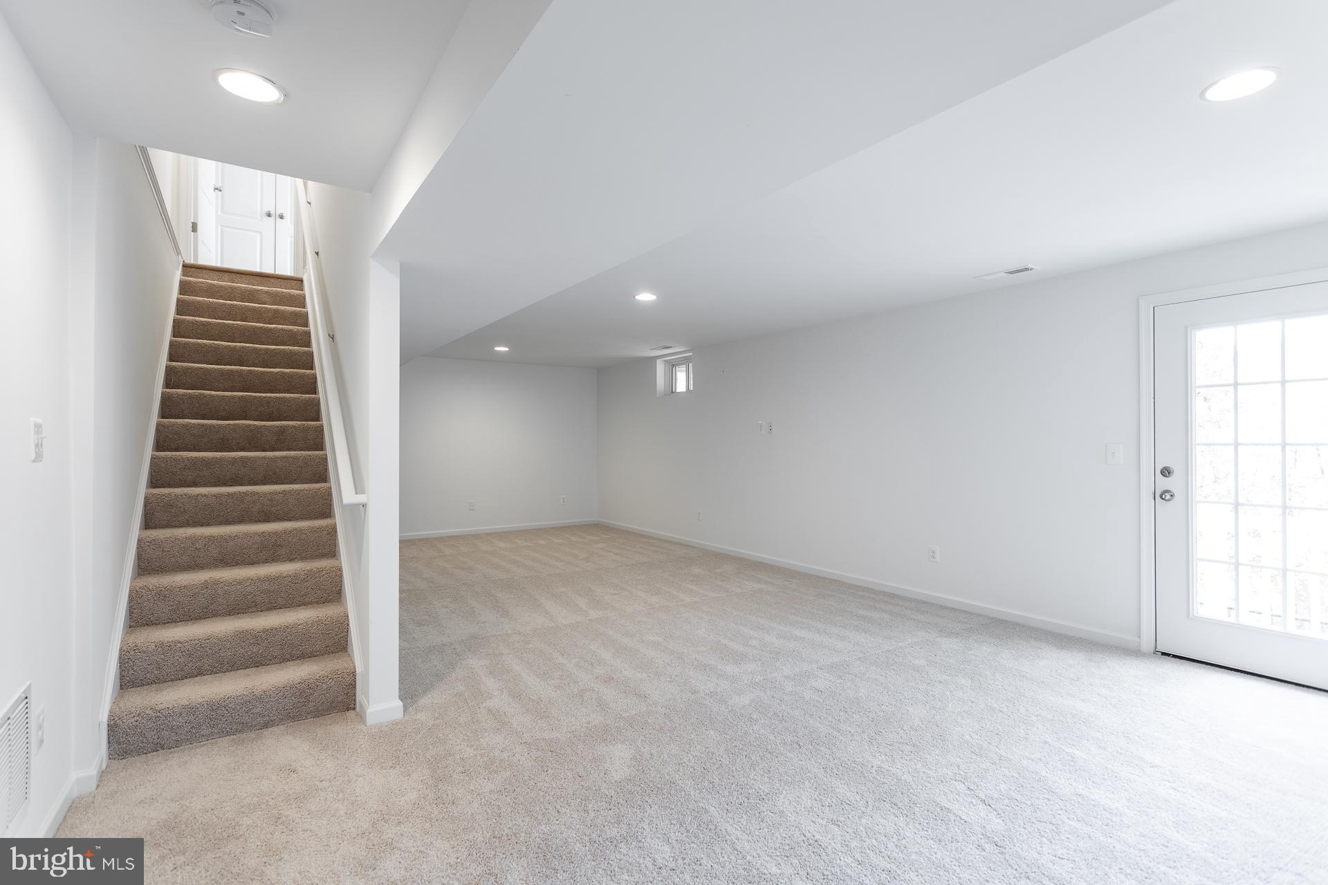 SOUTH BROOK - Residential