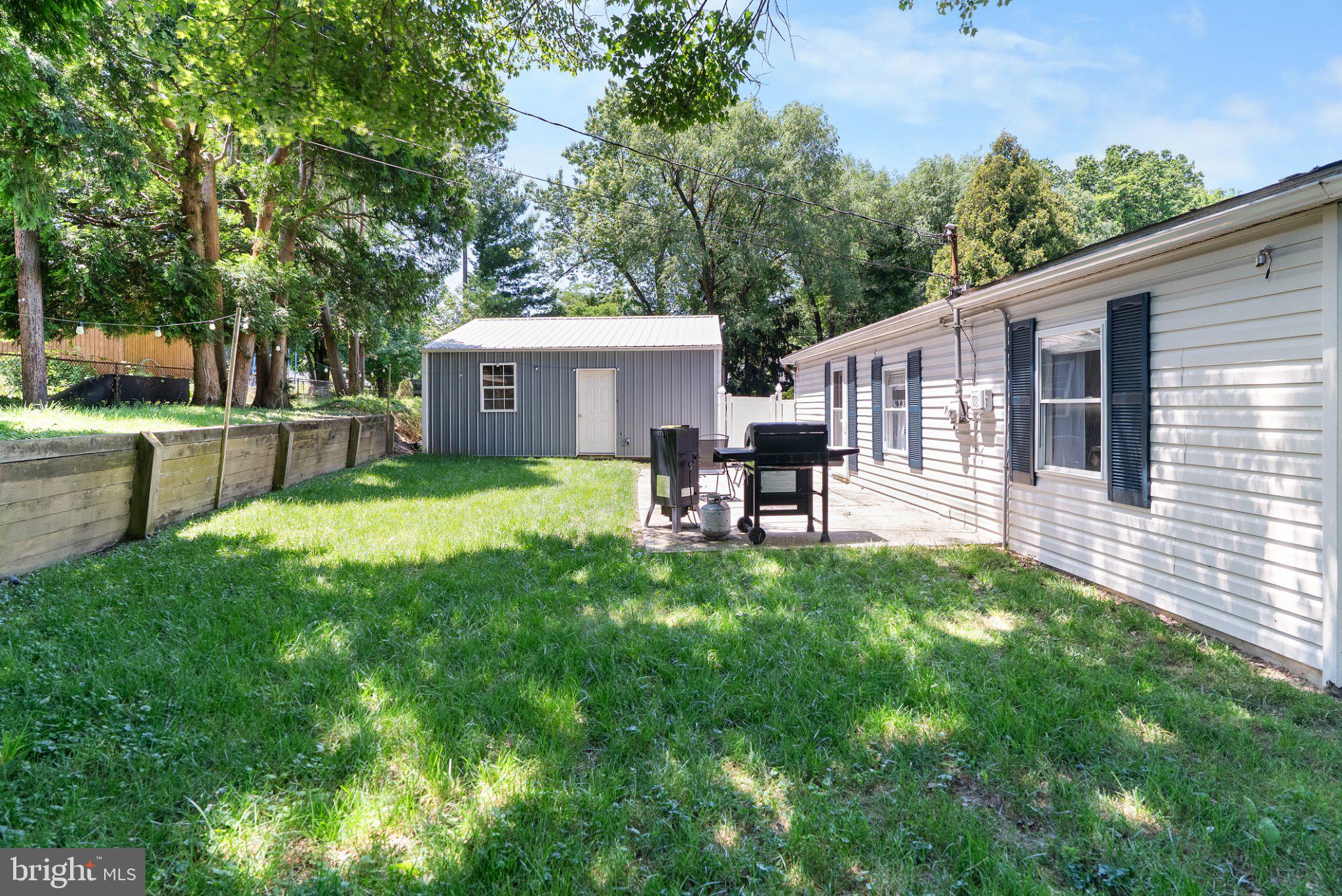 ACADEMY ACRES - Residential