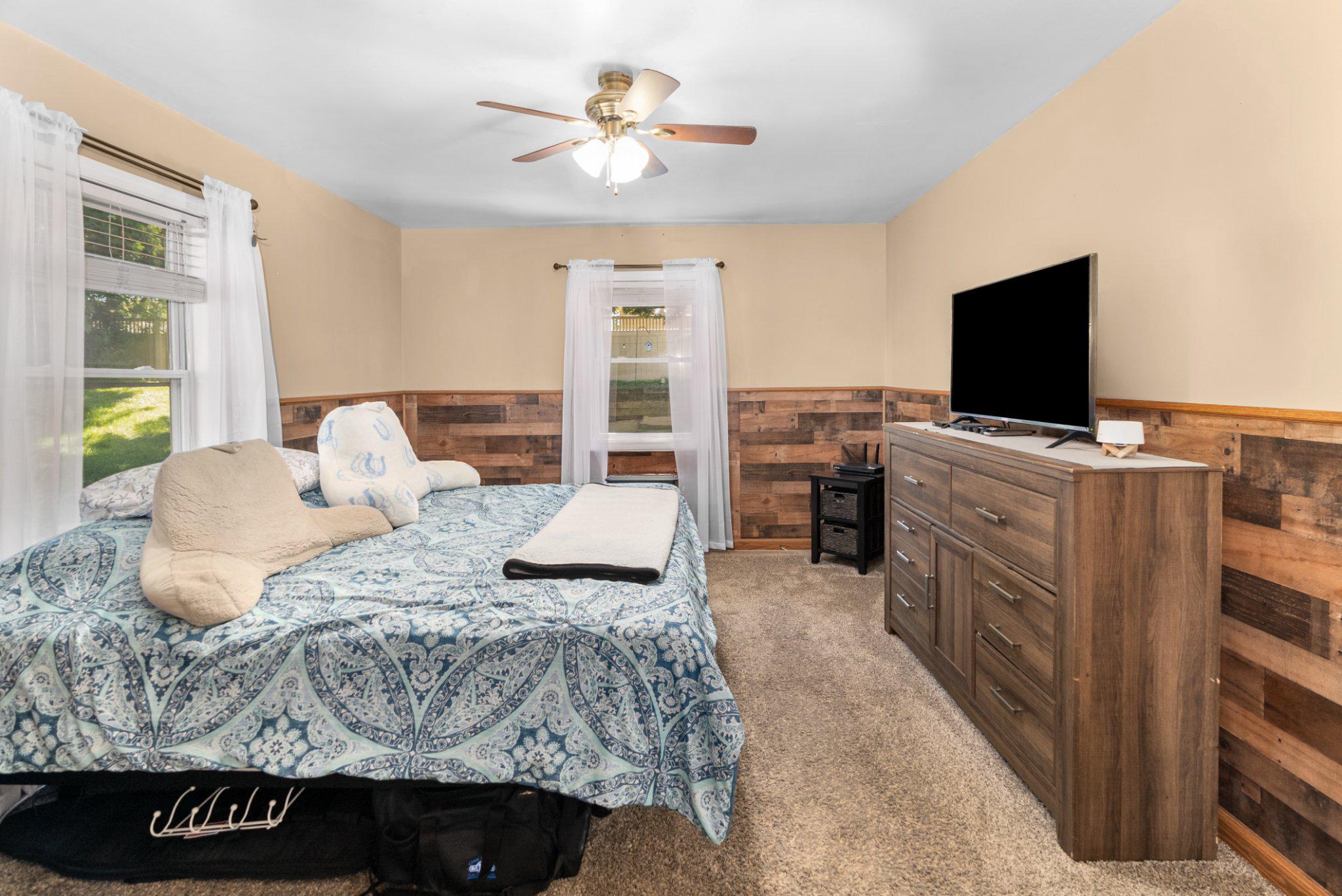 ACADEMY ACRES - Residential