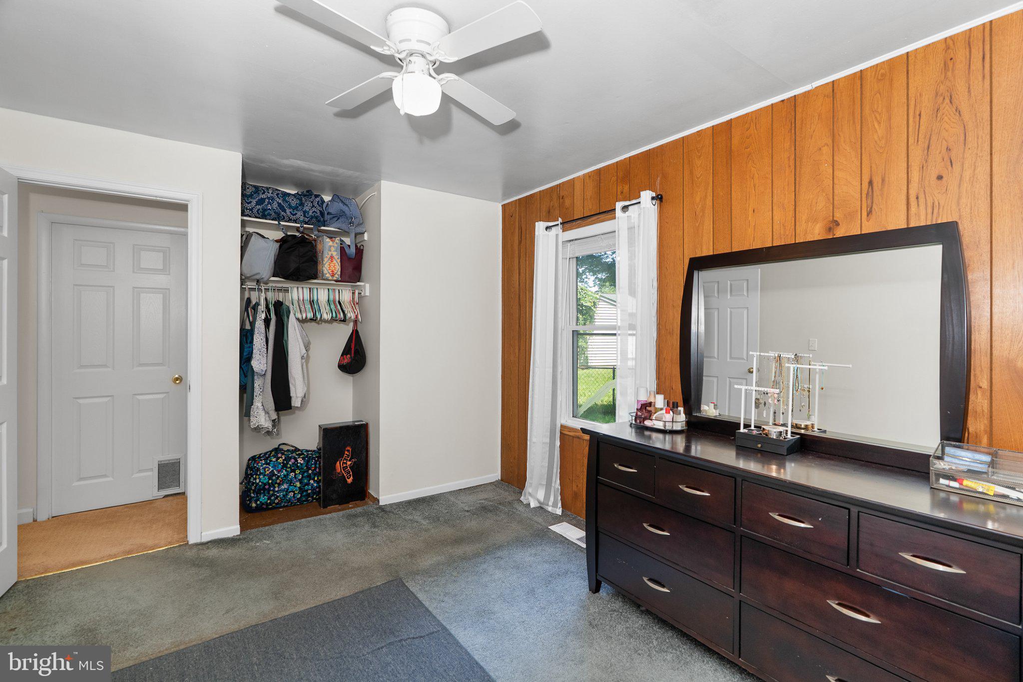ACADEMY ACRES - Residential