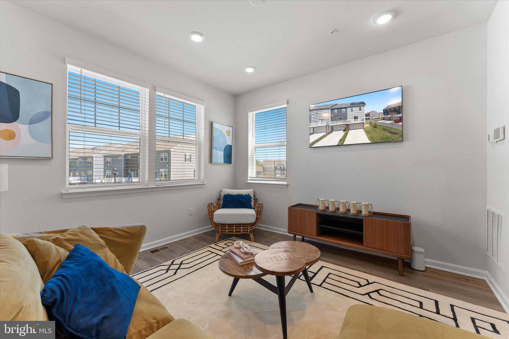 WOODMORE OVERLOOK - Residential