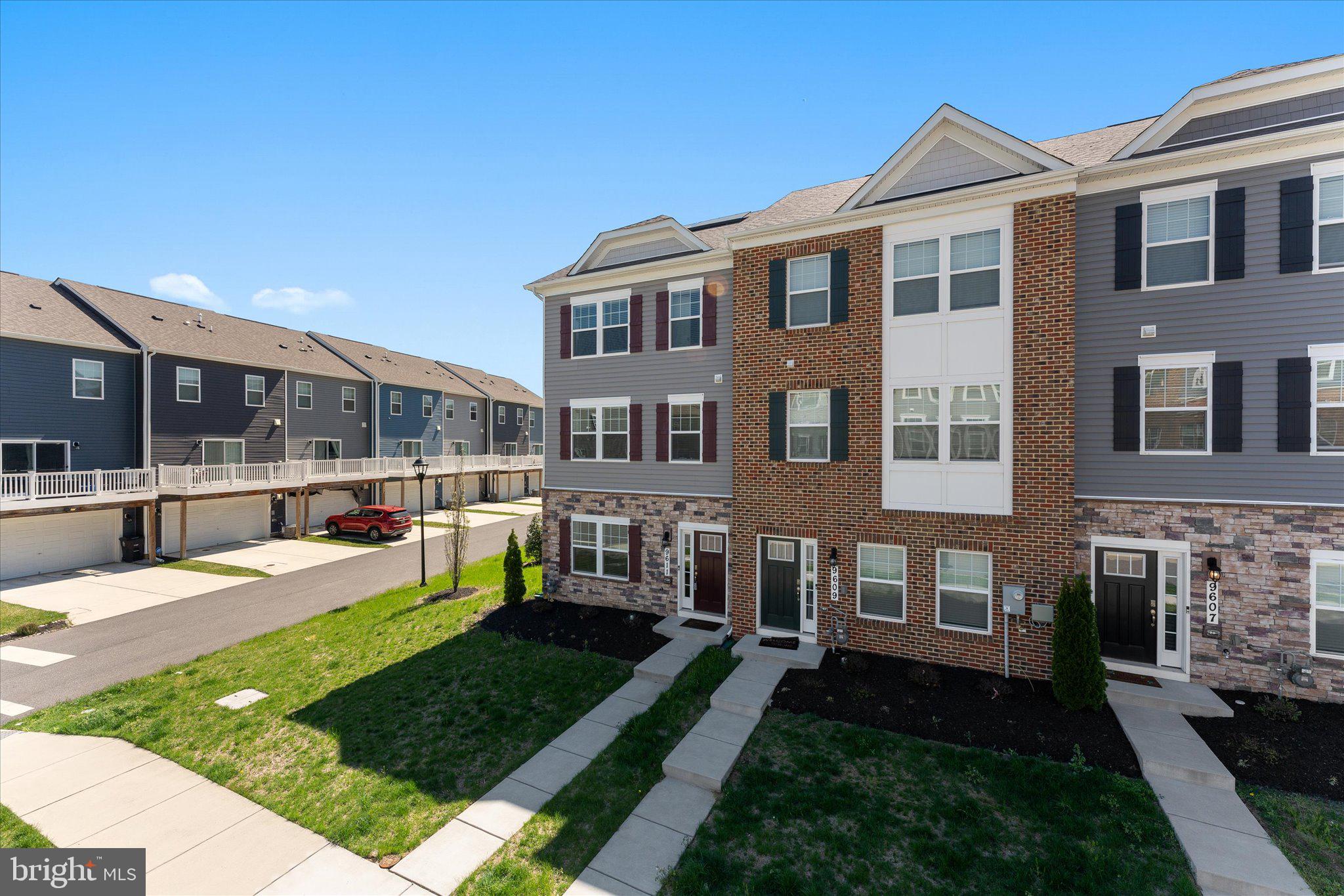 WOODMORE OVERLOOK - Residential