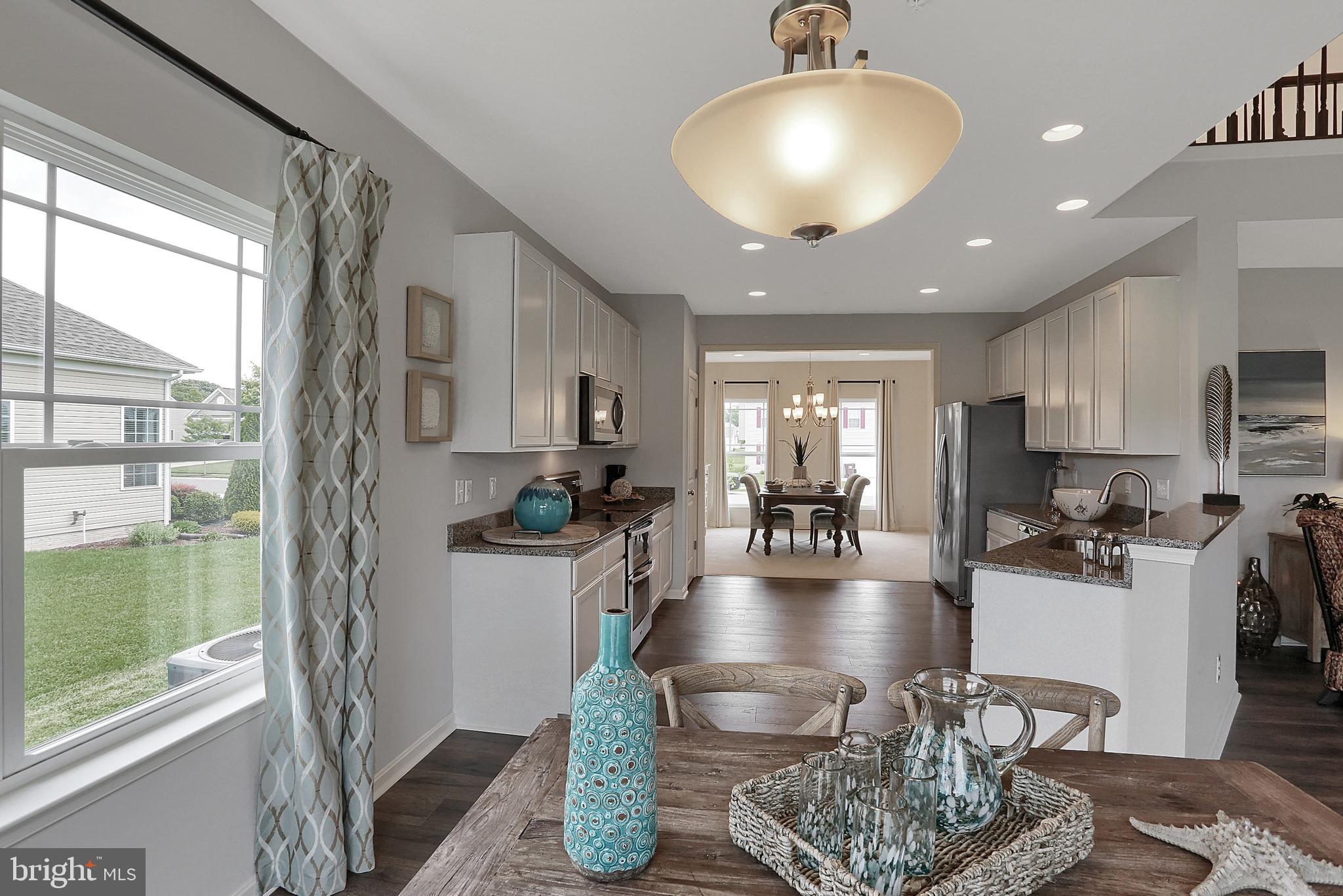 CAPTAIN'S COVE - Residential
