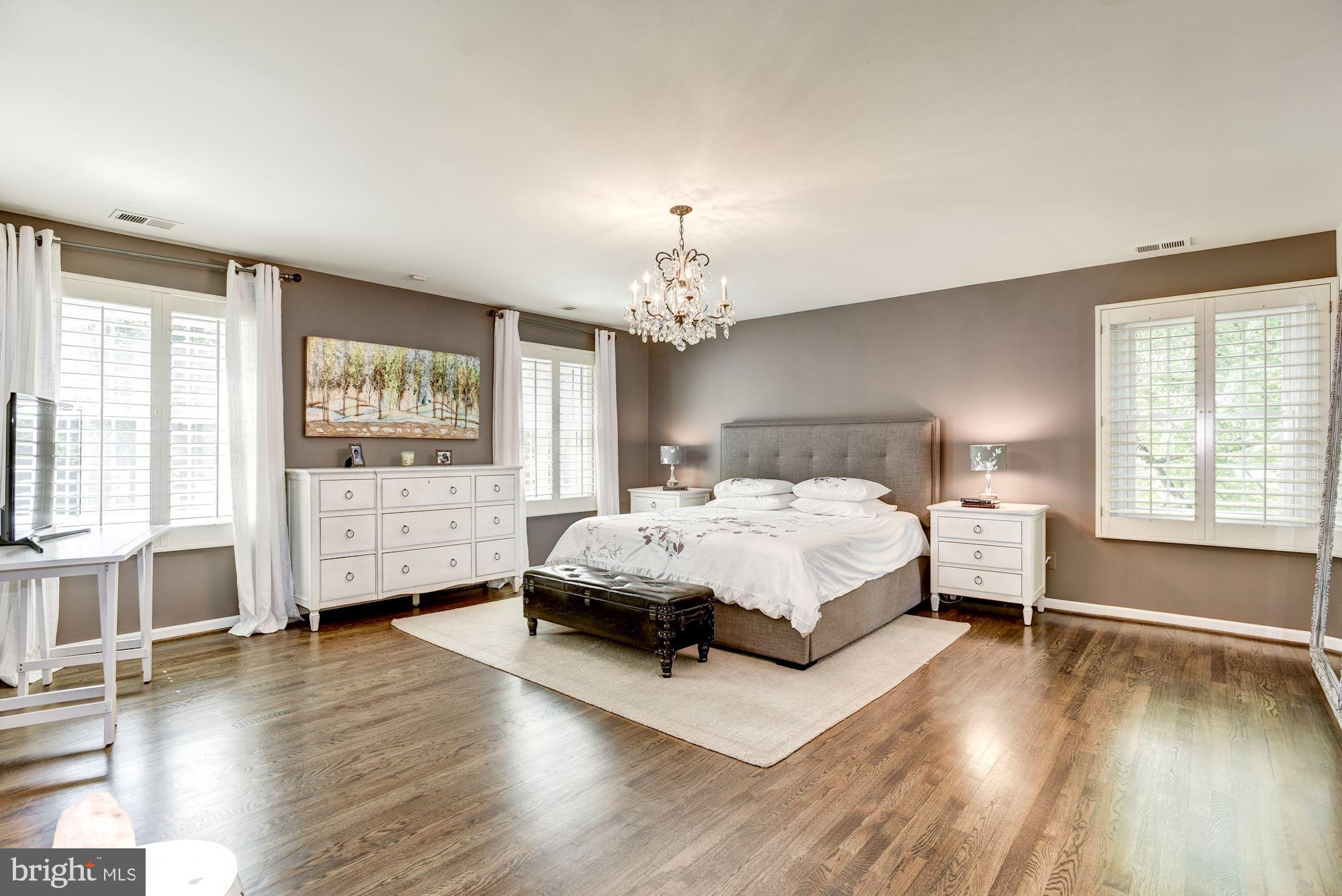 SUMMERWOOD - Residential