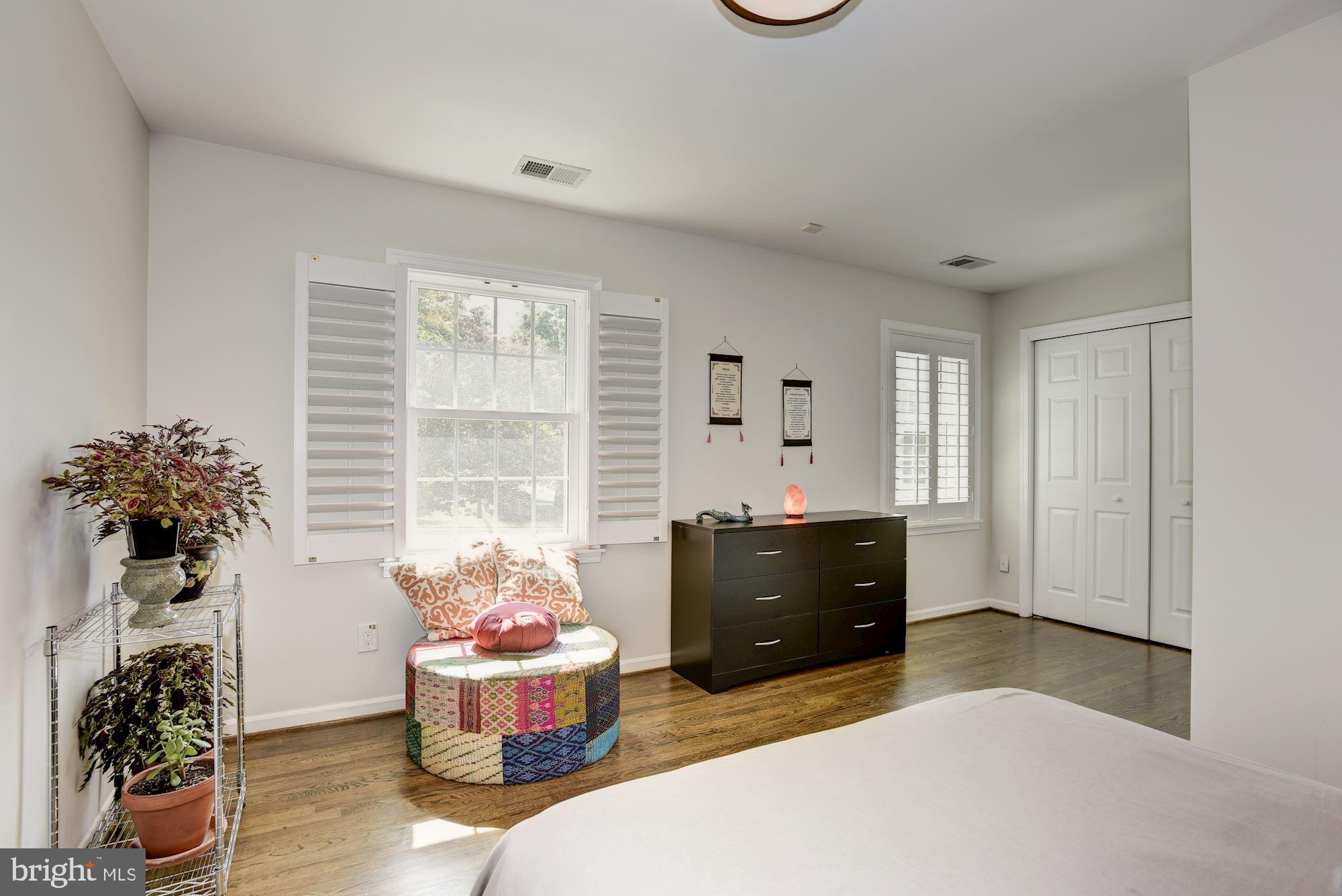 SUMMERWOOD - Residential