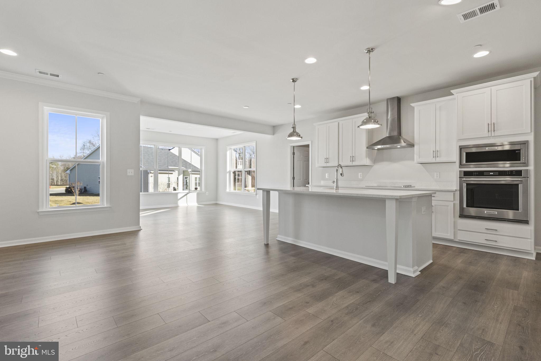 LAKESIDE AT TRAPPE - Residential