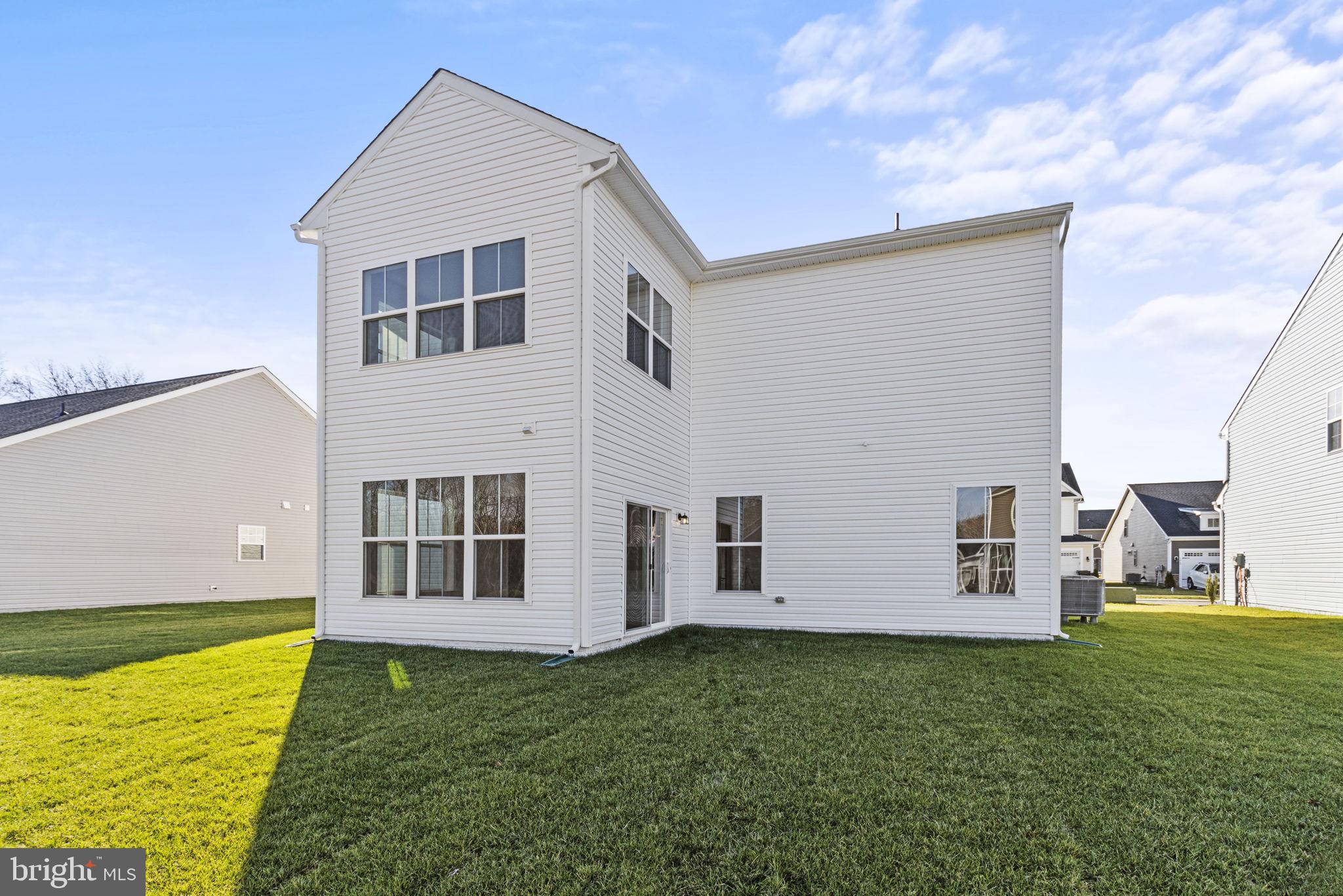 LAKESIDE AT TRAPPE - Residential