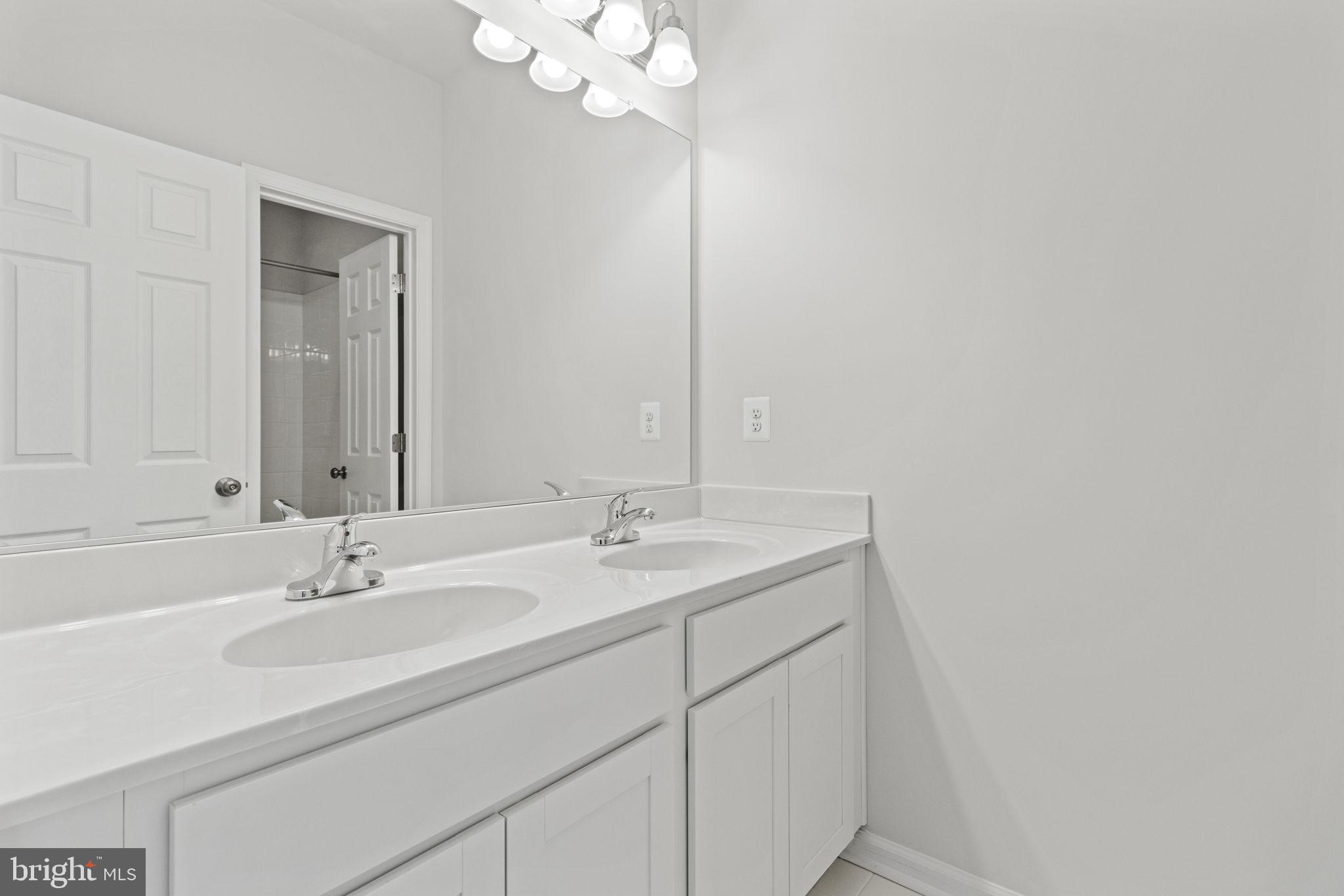 LAKESIDE AT TRAPPE - Residential