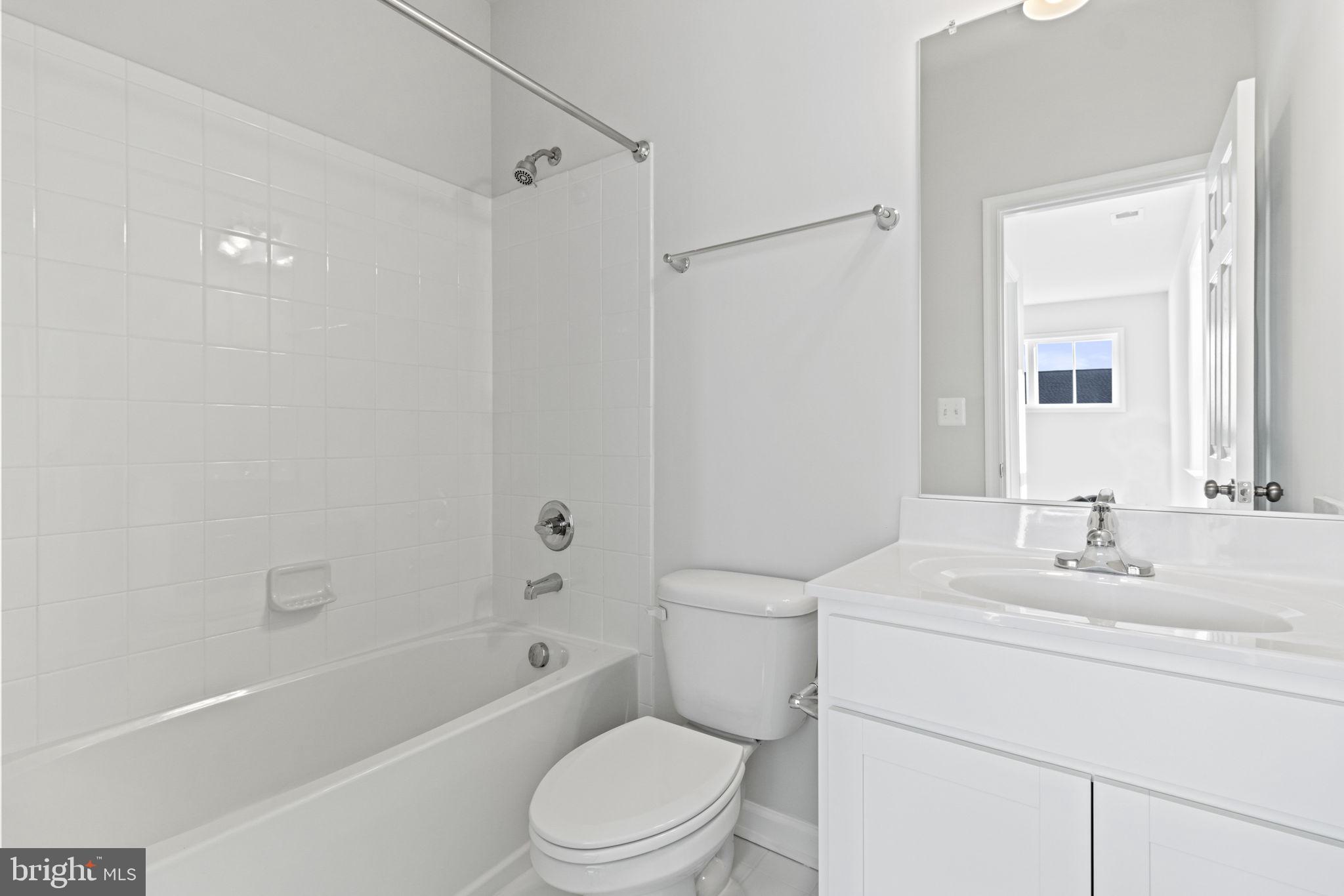 LAKESIDE AT TRAPPE - Residential