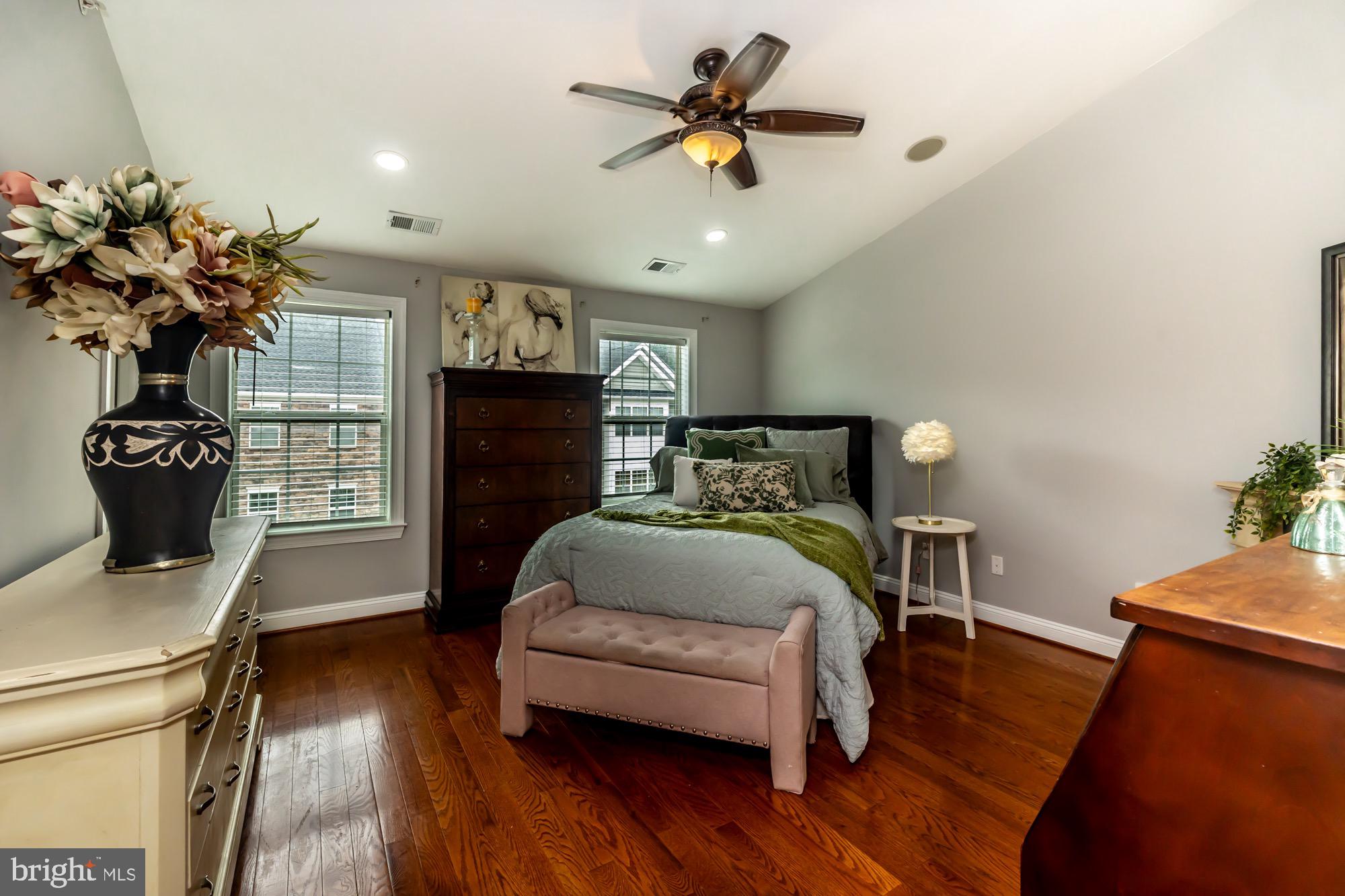 LAFAYETTE CROSSING - Residential