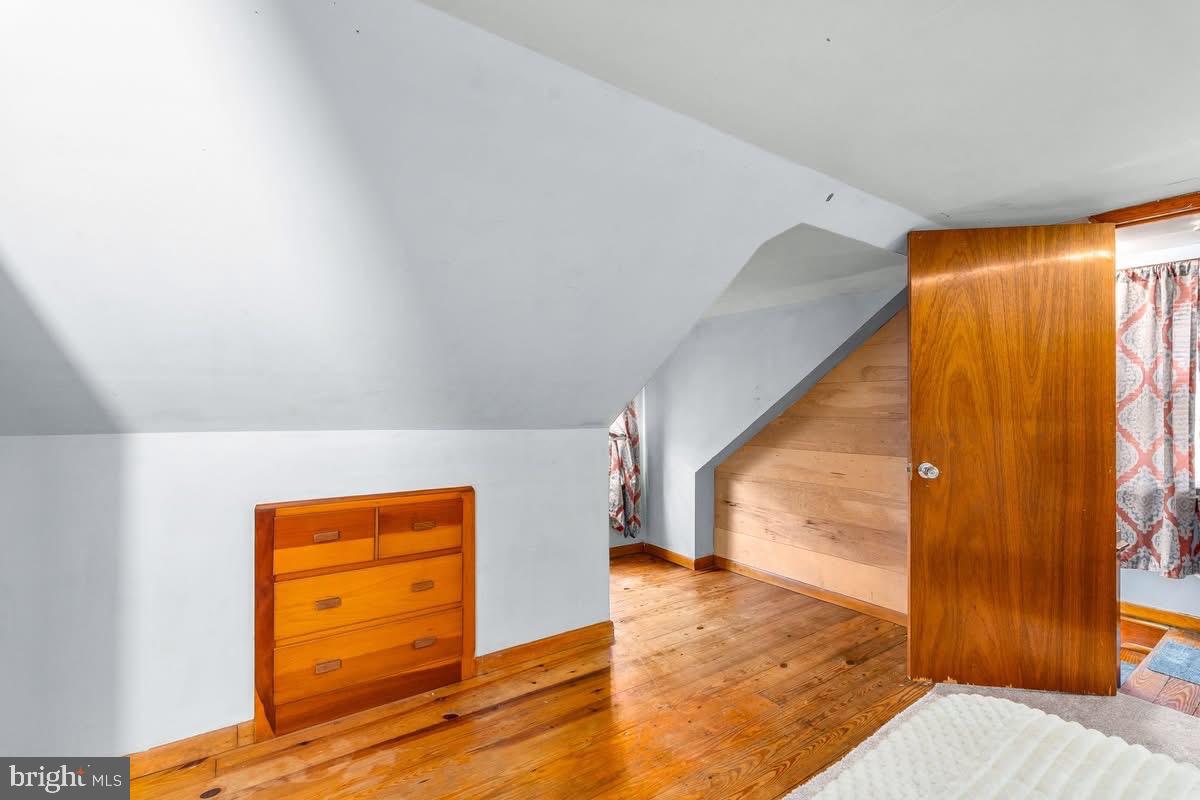 HACKS POINT - Residential