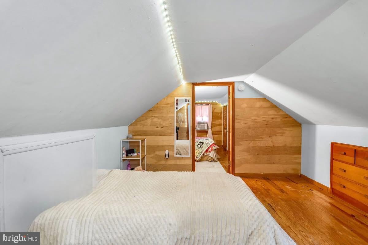 HACKS POINT - Residential