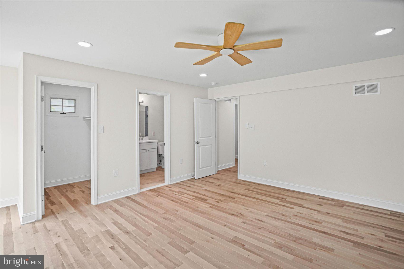 HAMMOND WOODS - Residential