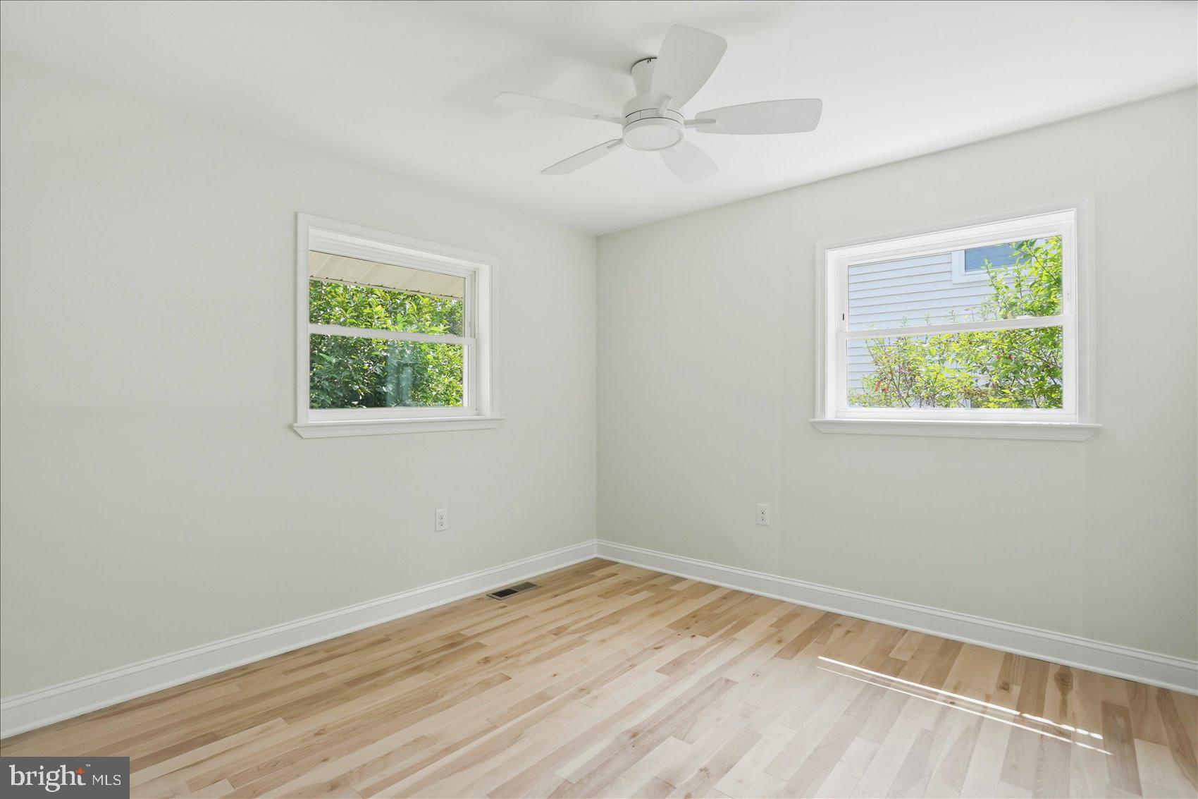 HAMMOND WOODS - Residential