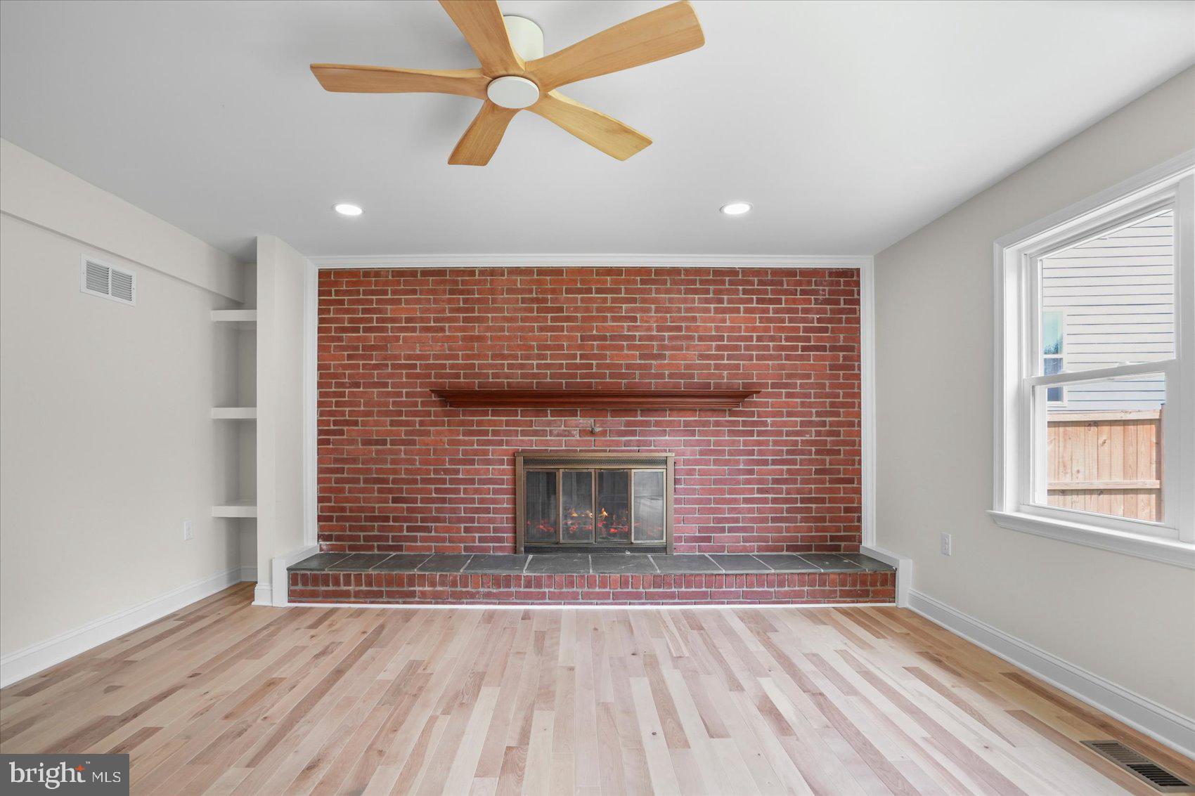 HAMMOND WOODS - Residential