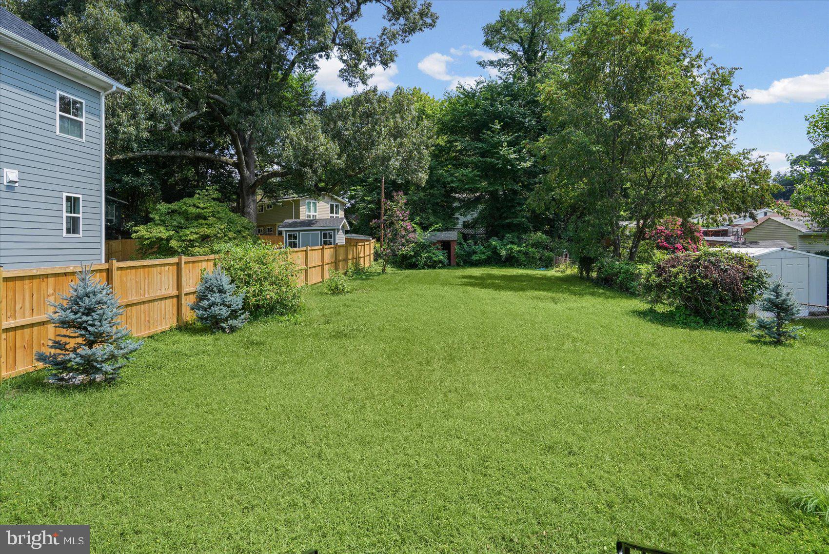 HAMMOND WOODS - Residential