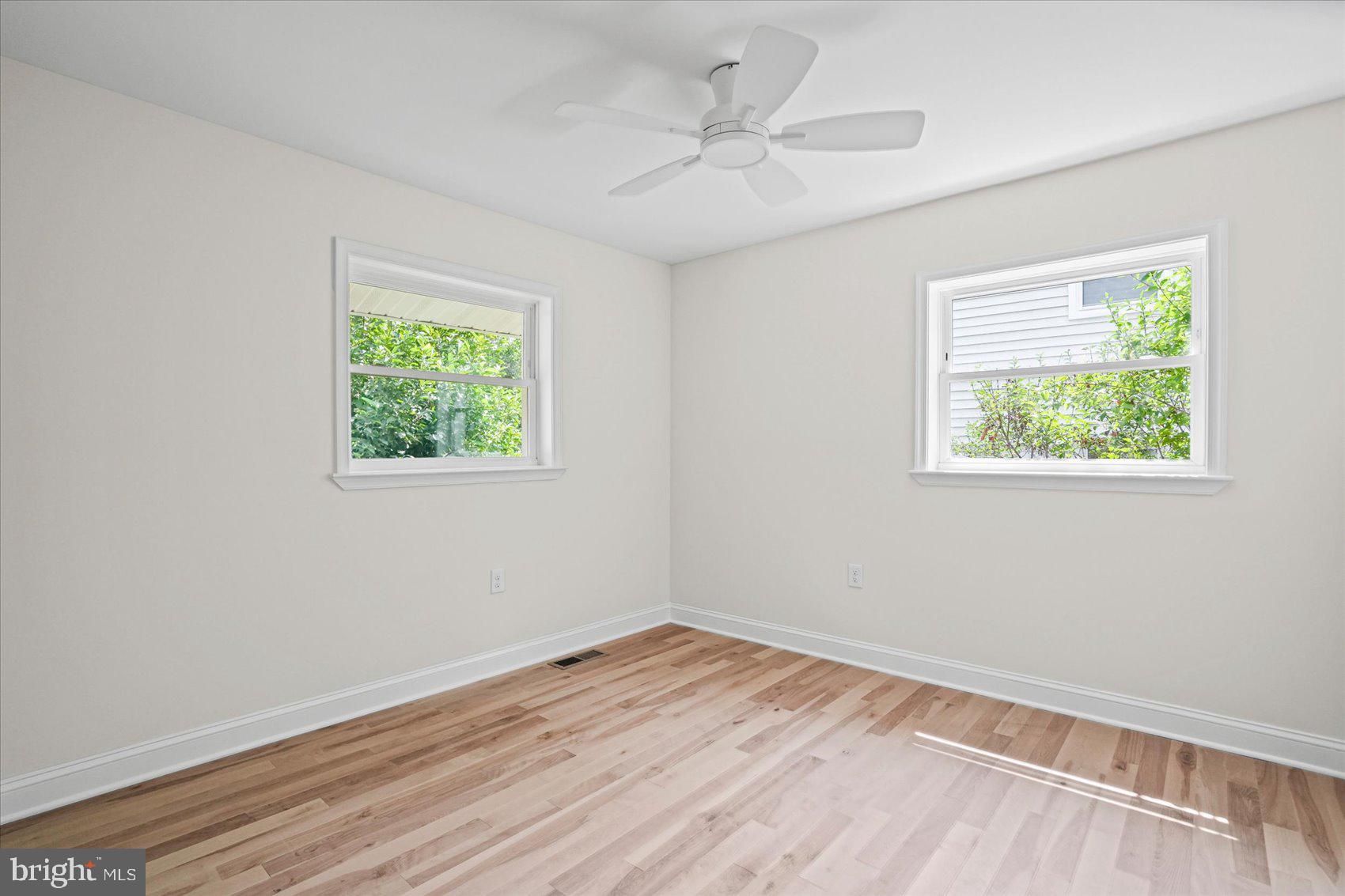 HAMMOND WOODS - Residential