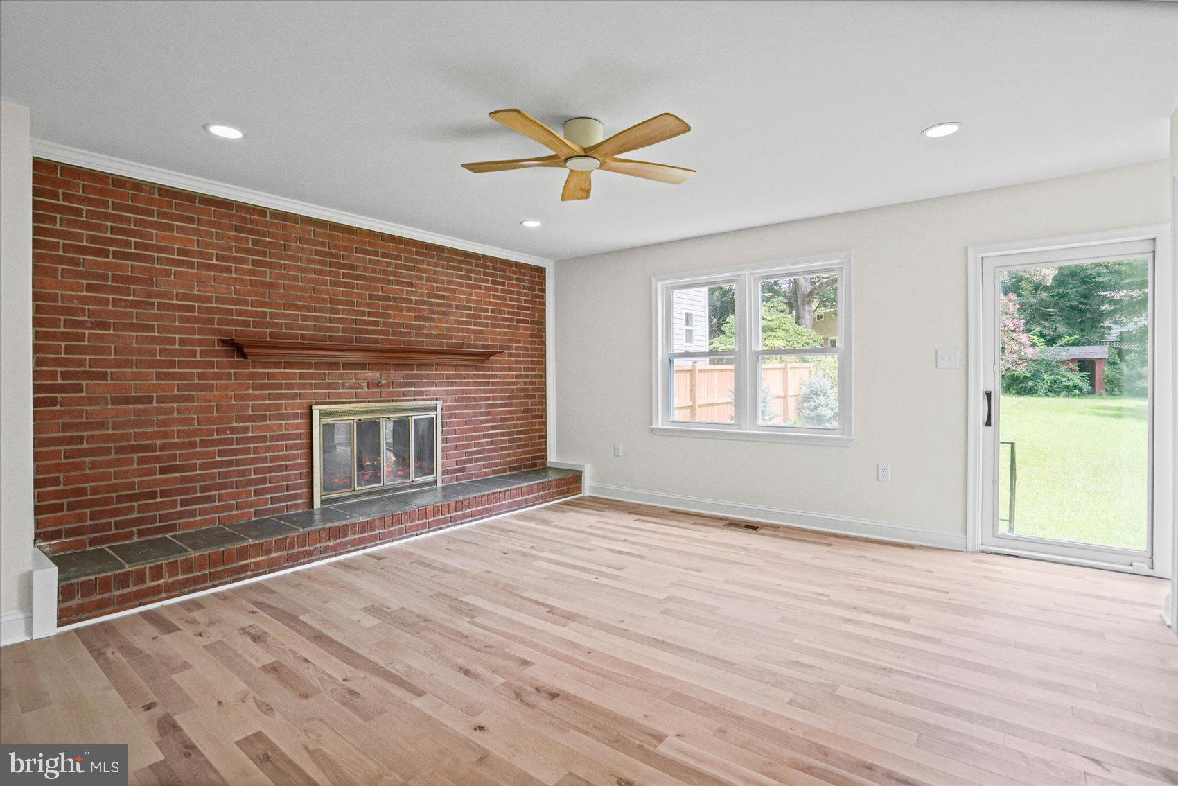 HAMMOND WOODS - Residential