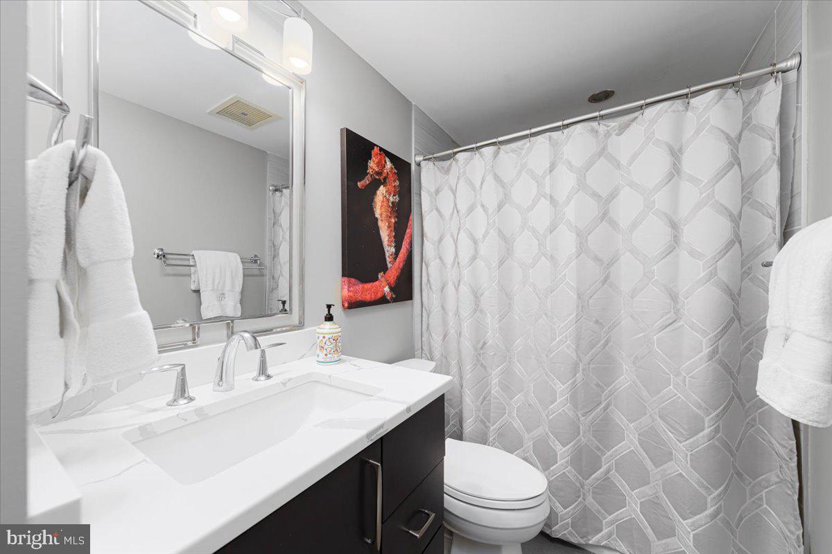 ROSSLYN - Residential
