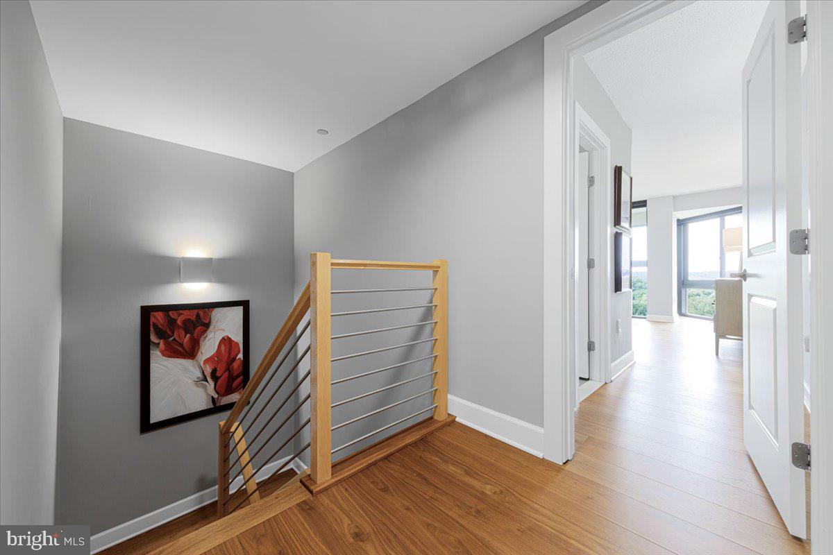 ROSSLYN - Residential
